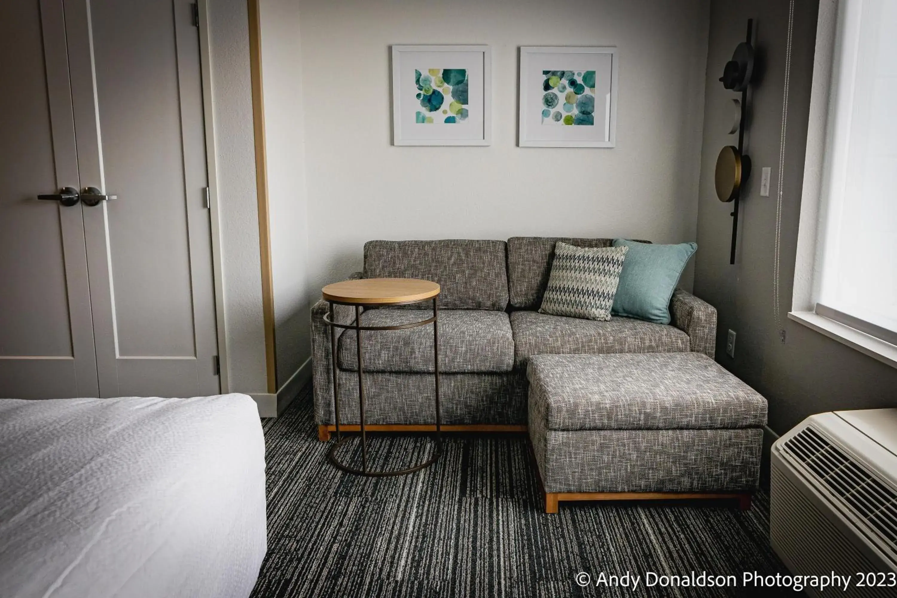 Seating Area in TownePlace Suites by Marriott New Philadelphia