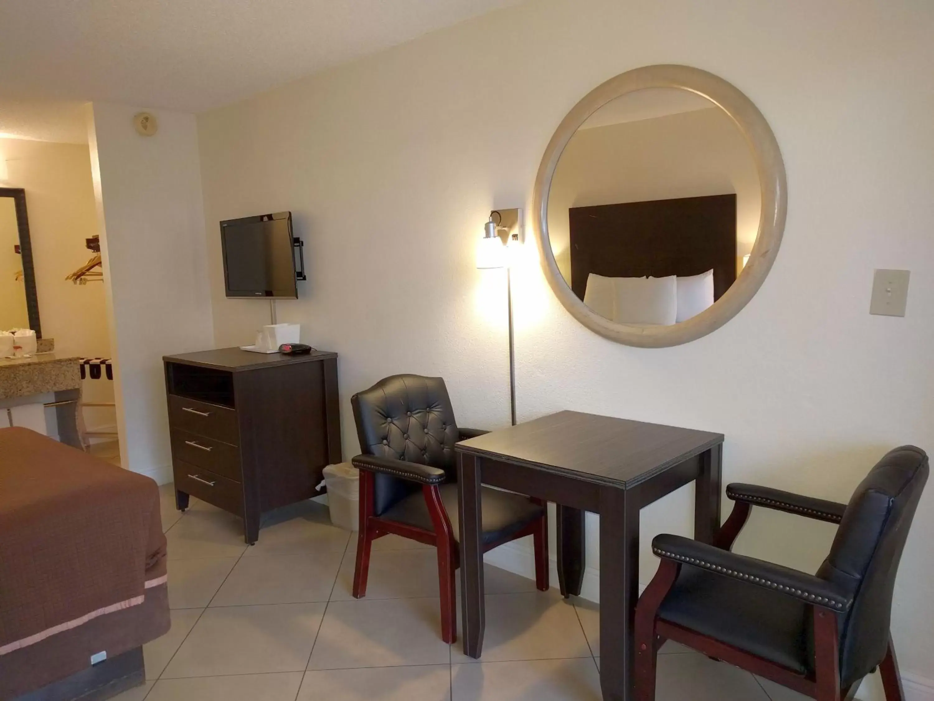 Other, TV/Entertainment Center in Red Carpet Inn Airport/ Cruise Port