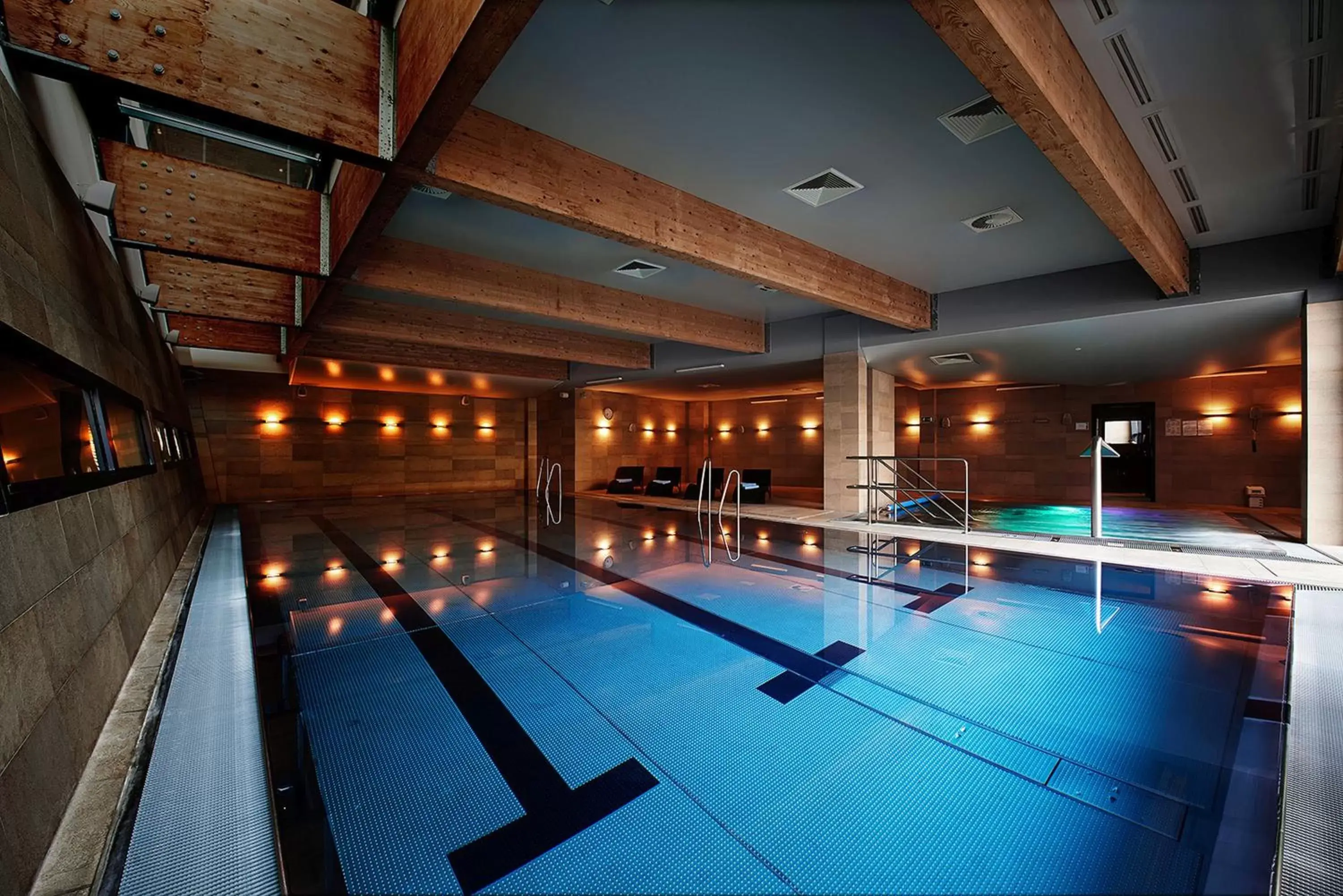 Swimming Pool in Marine Hotel by Zdrojowa