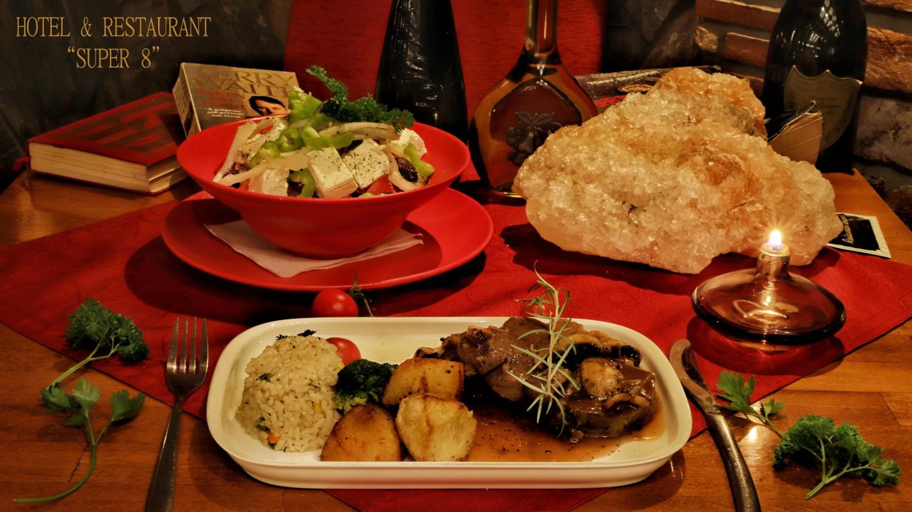 Restaurant/places to eat in Hotel Super 8