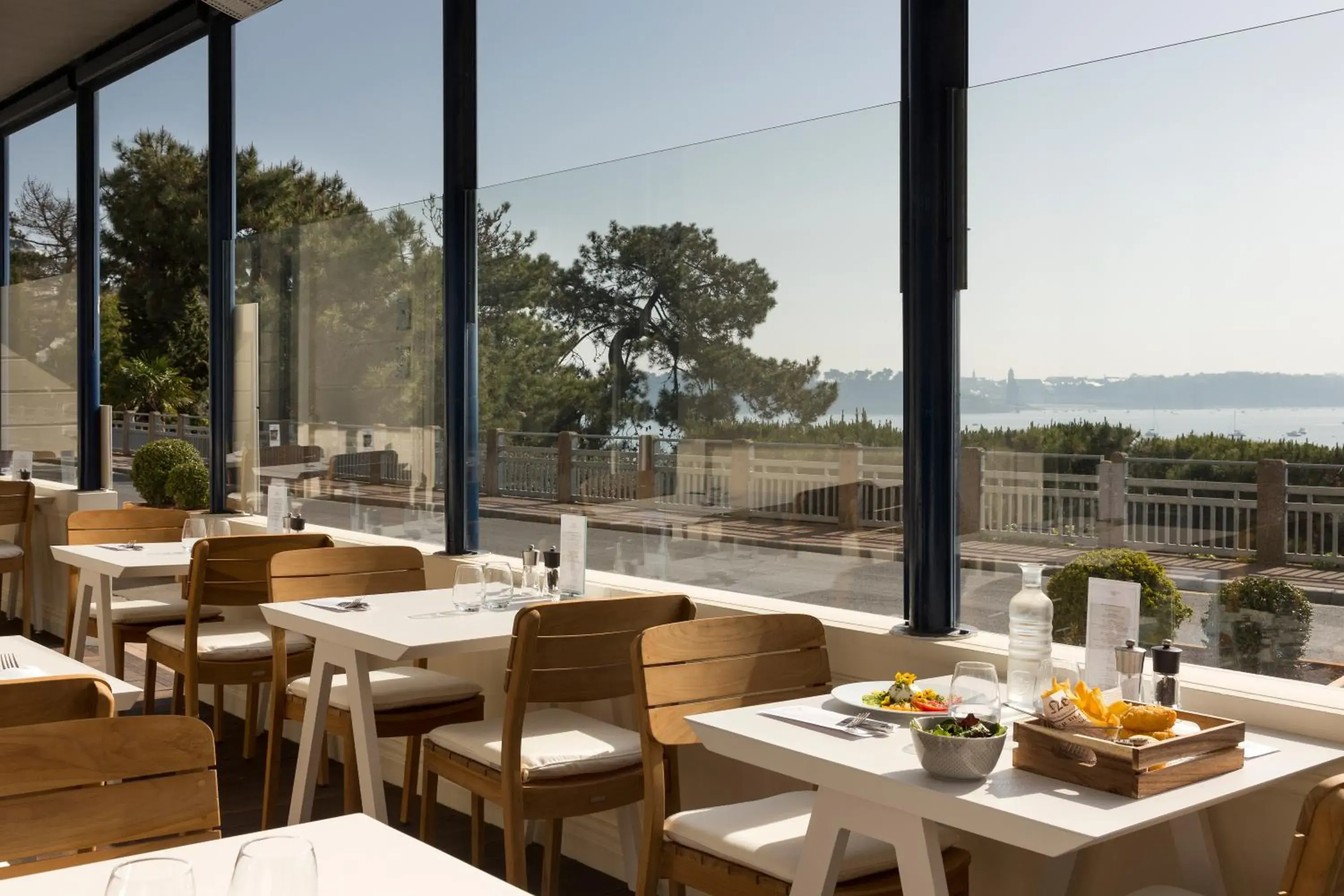 Balcony/Terrace, Restaurant/Places to Eat in Hotel Barriere Le Grand Hotel Dinard