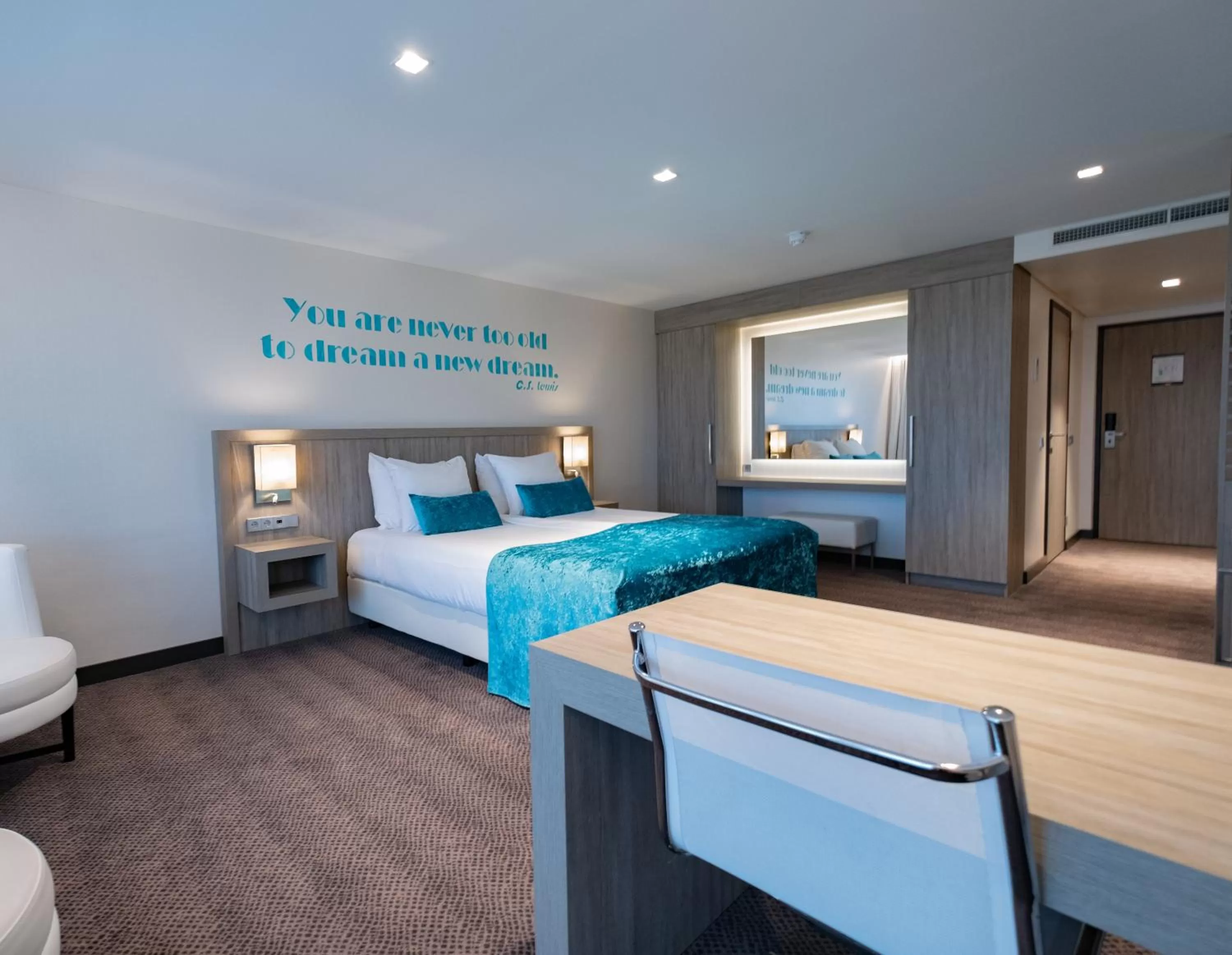 King Room with Spa Bath in Van der Valk Hotel Vianen - Utrecht