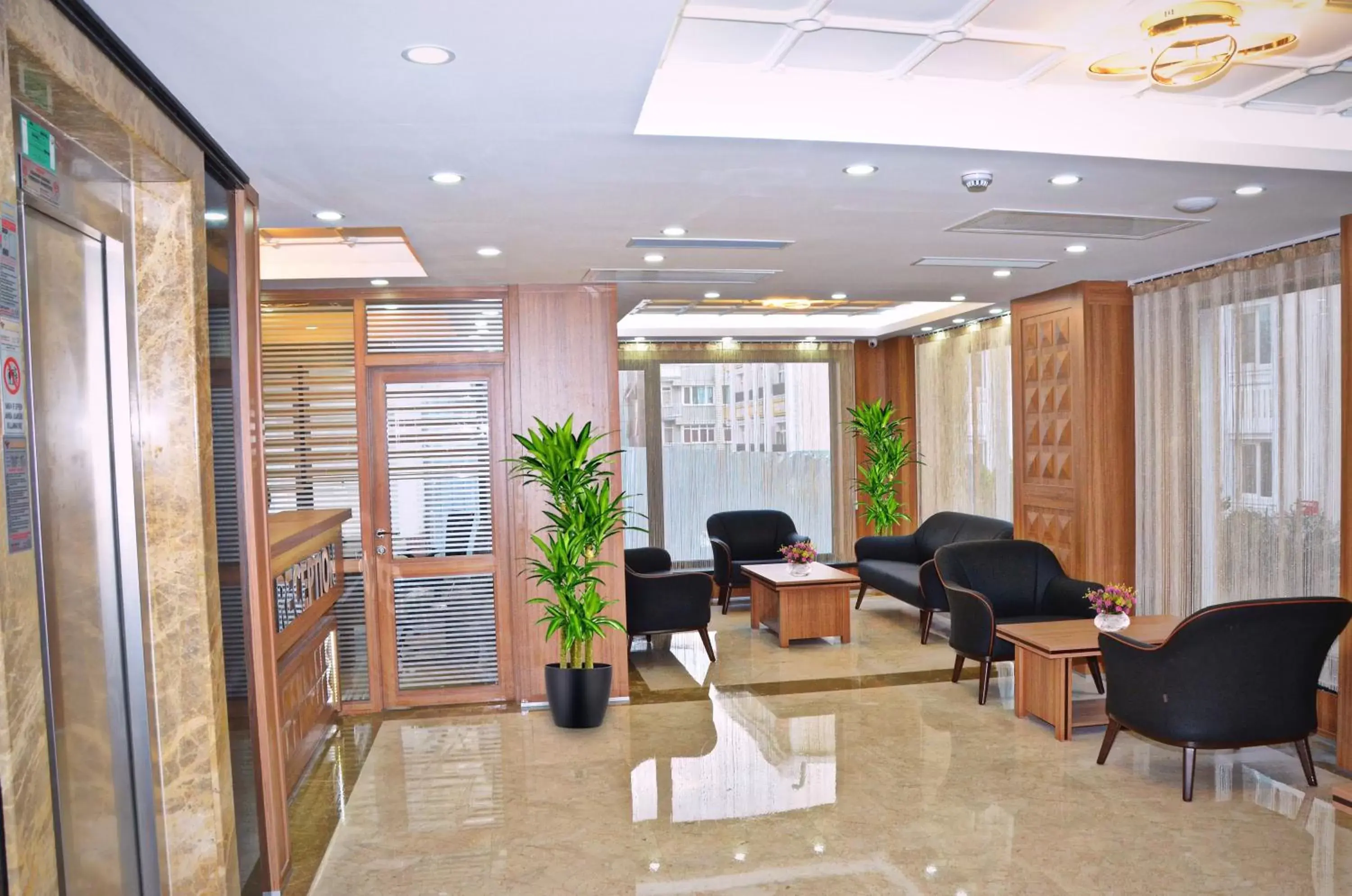 Lounge or bar in Hotel La SERA Lounge or bar in Hotel La SERA