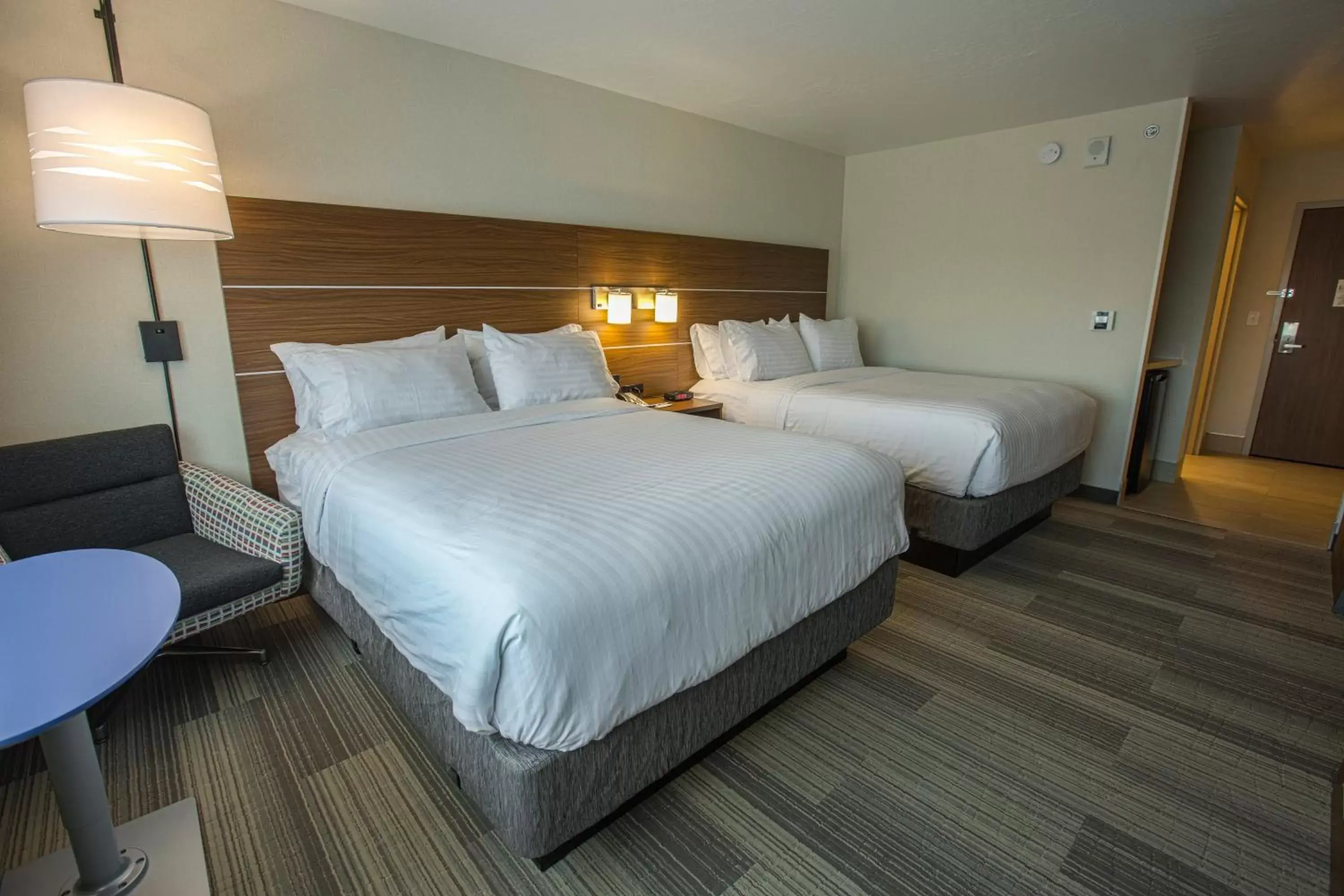 Photo of the whole room, Bed in Holiday Inn Express & Suites Boise Airport, an IHG Hotel