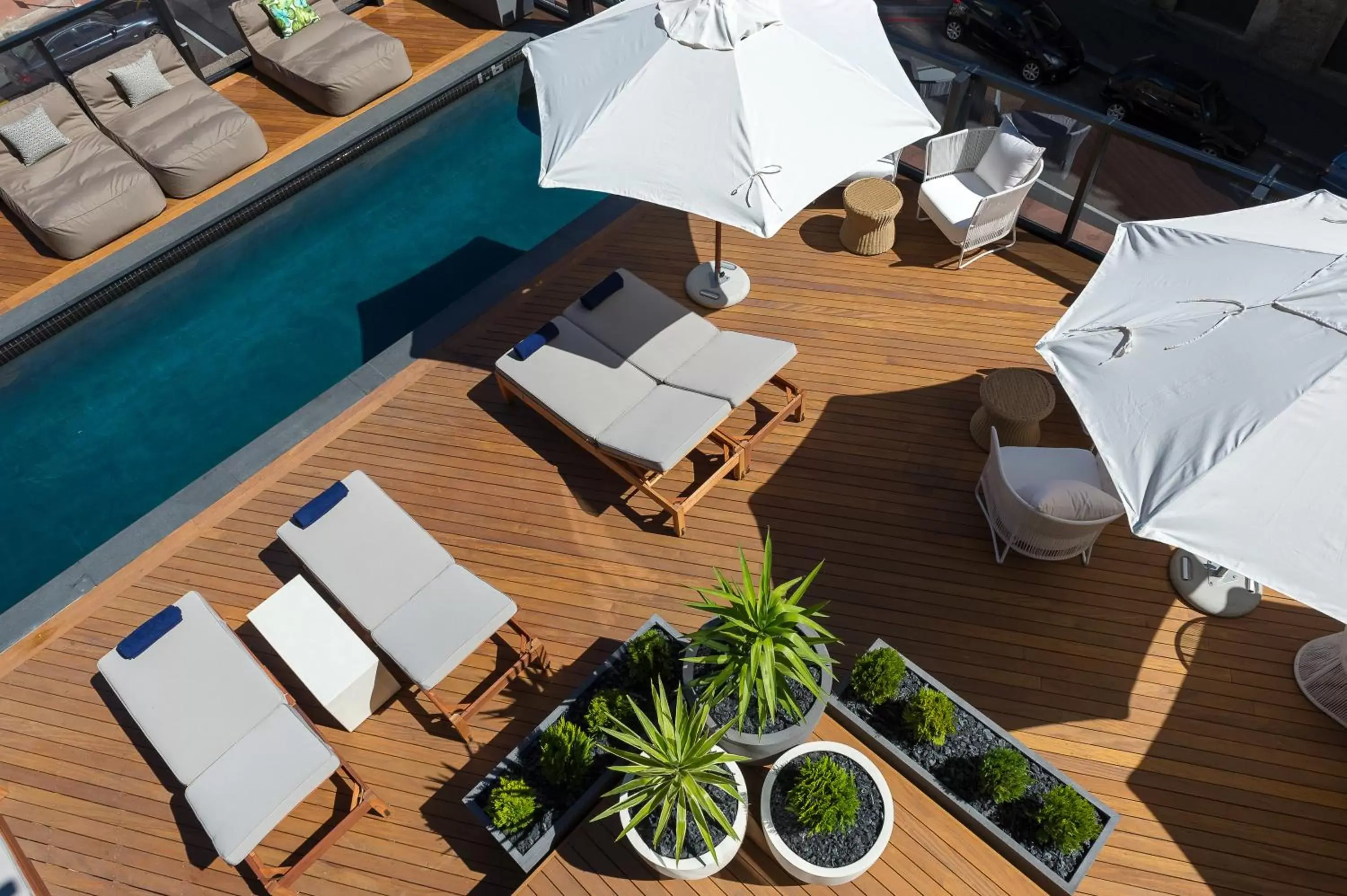 Patio, Pool View in Pullman Cape Town City Centre