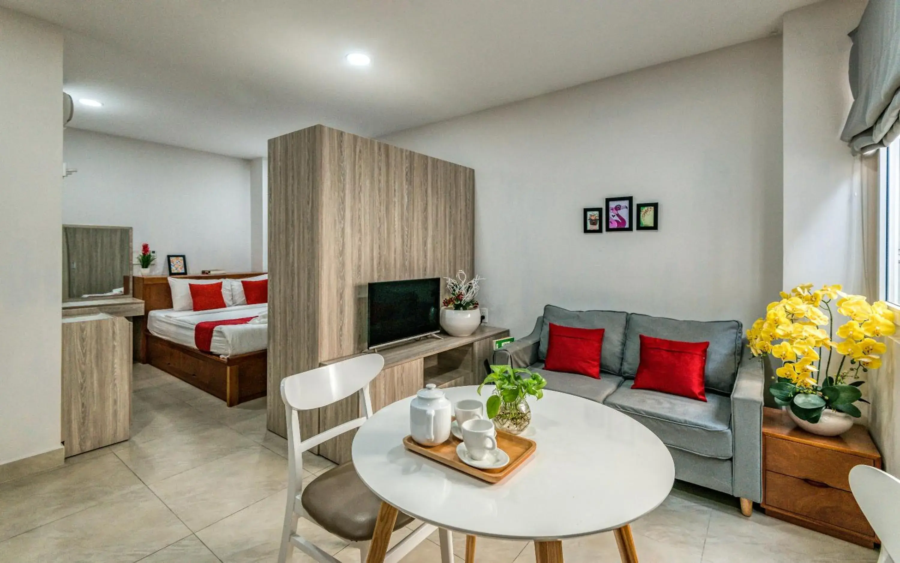 View (from property/room), Bed in Cherry Hotel and Apartment View (from property/room), Bed in Cherry Hotel and Apartment