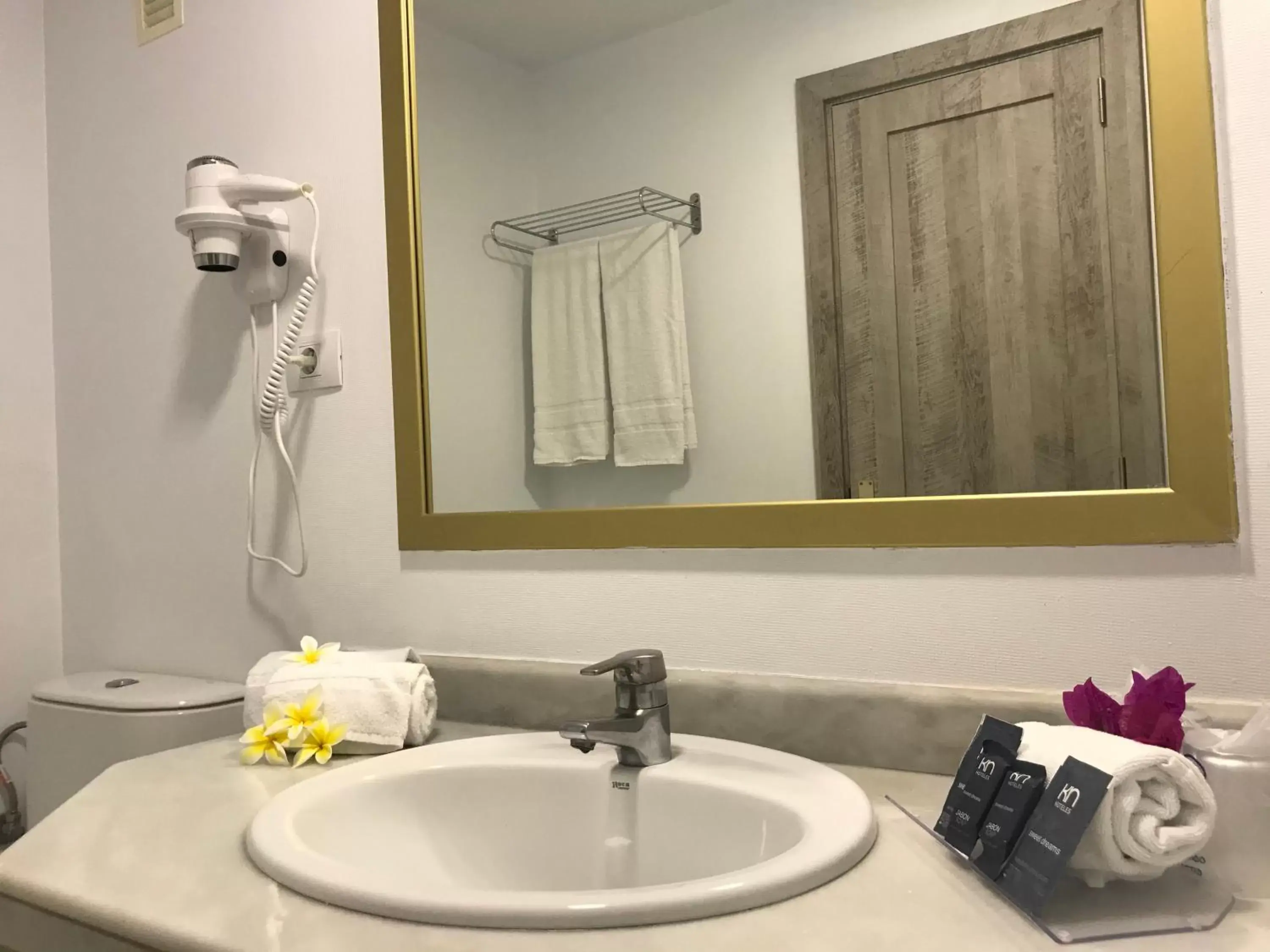 Triple Room in Kn Hotel Matas Blancas - Solo Adultos Triple Room in Kn Hotel Matas Blancas - Solo Adultos