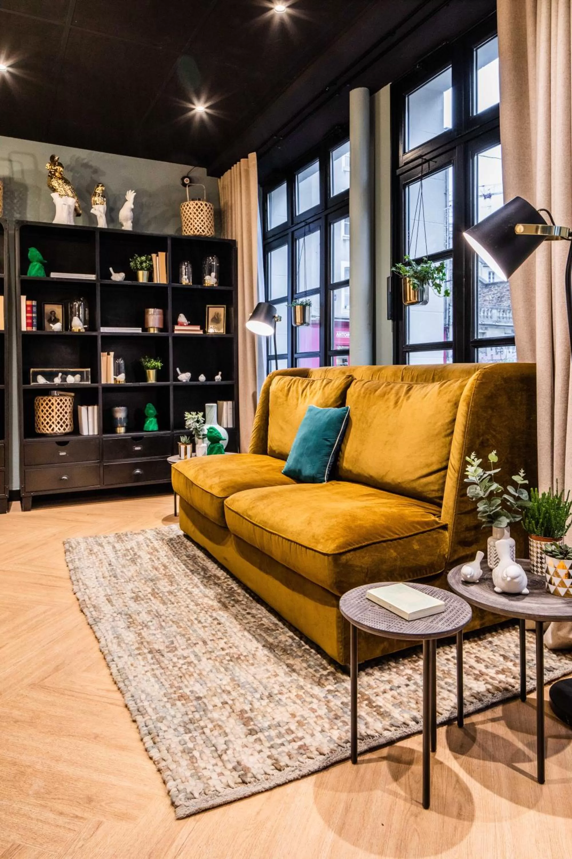 Lobby or reception in Hôtel Lanjuinais