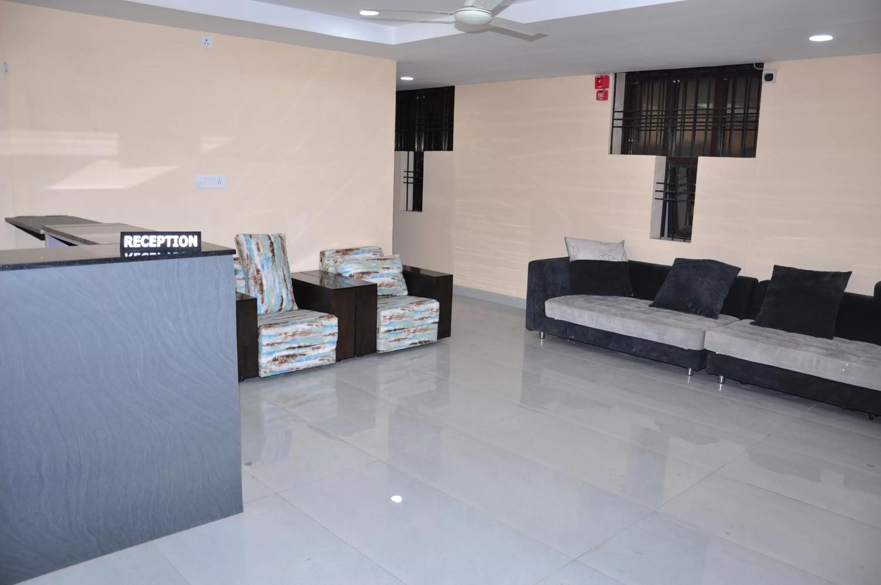 Lobby or reception in HOTEL BLUE MOON