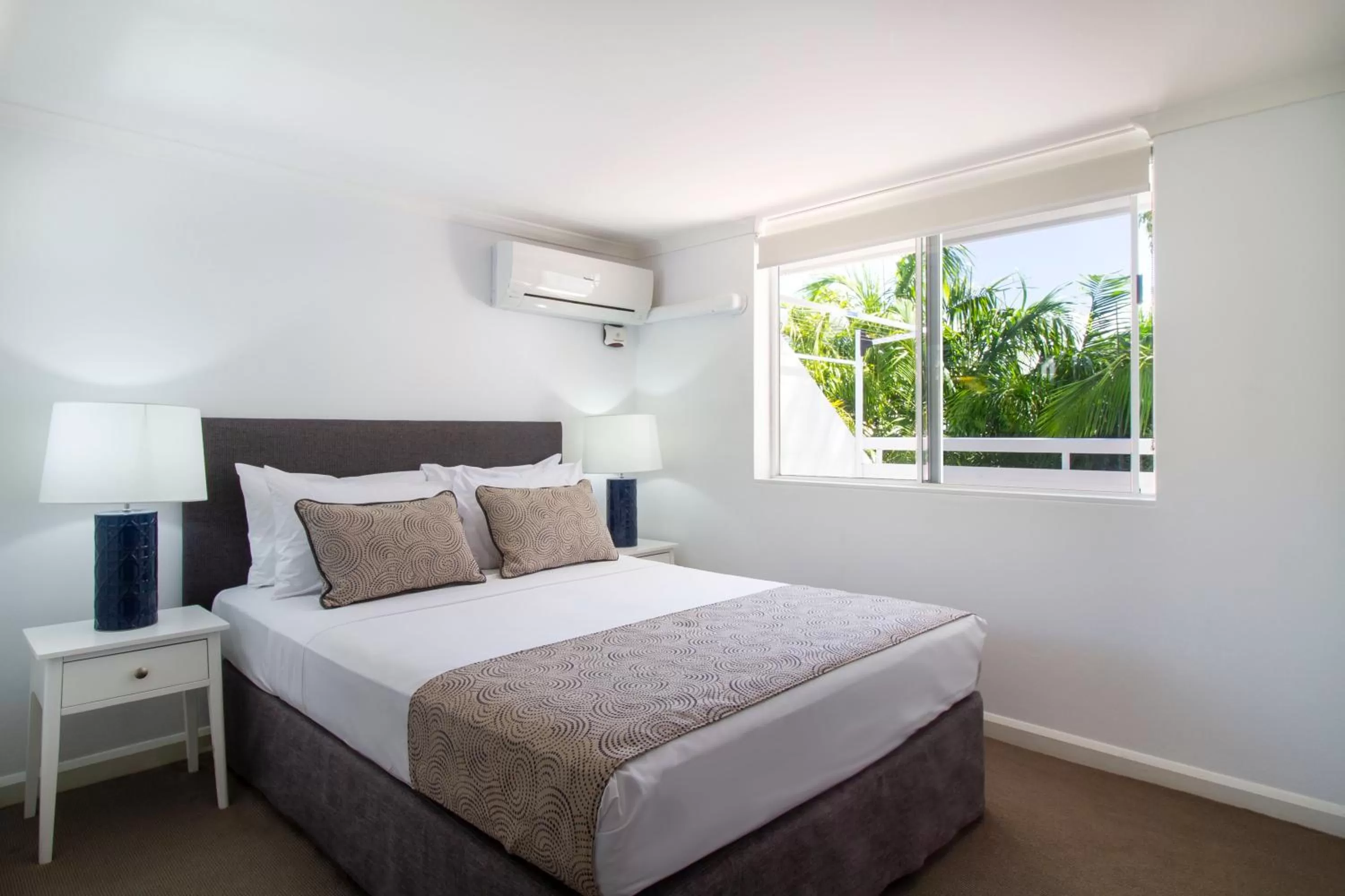 Bed in The White House Port Douglas