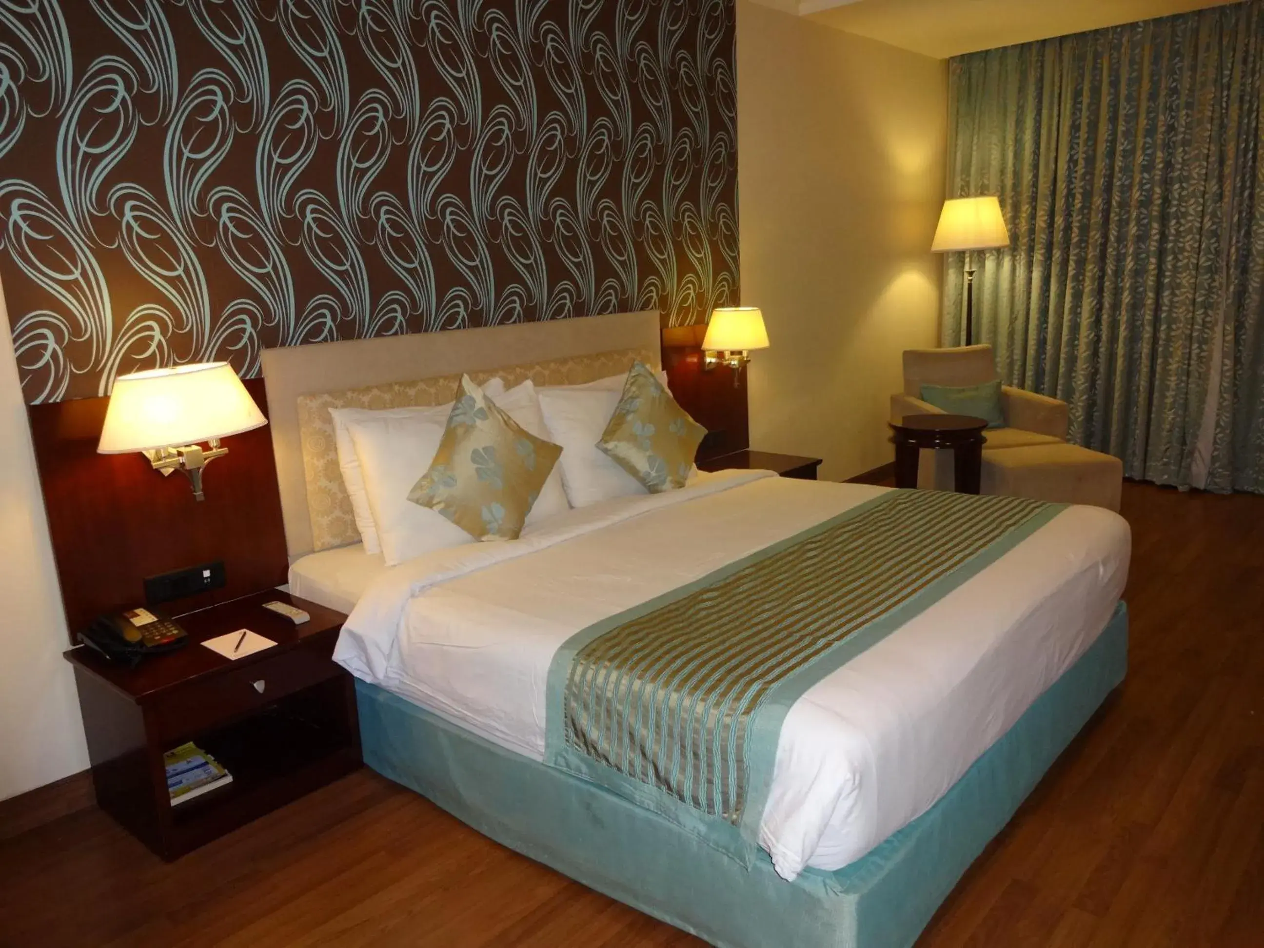 Privilege Room  with 15% Discount on Food( At Bistro Restaurant) - single occupancy in Royalton Hyderabad Abids