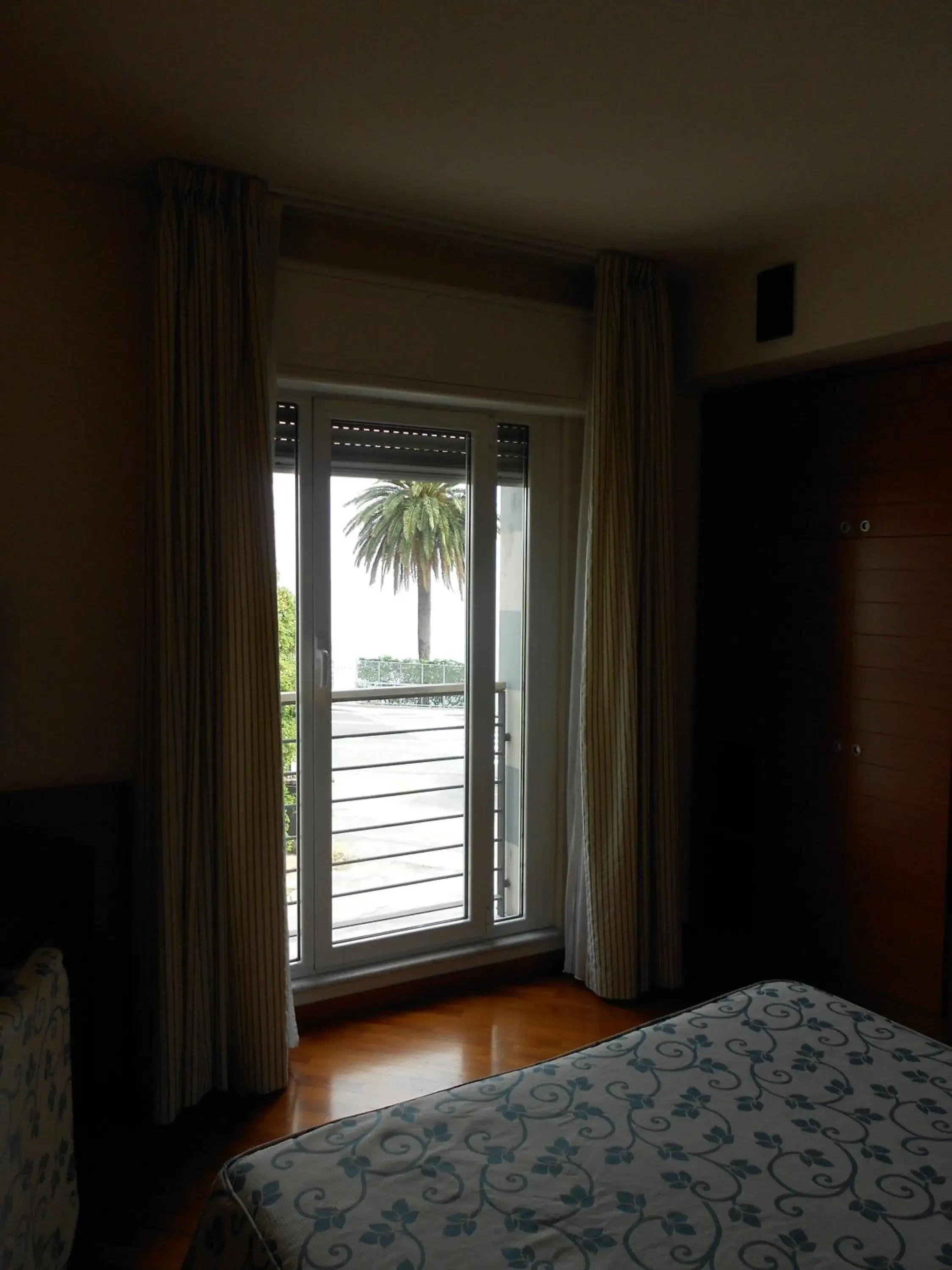 Sea view, Bed in Hotel Le Roi