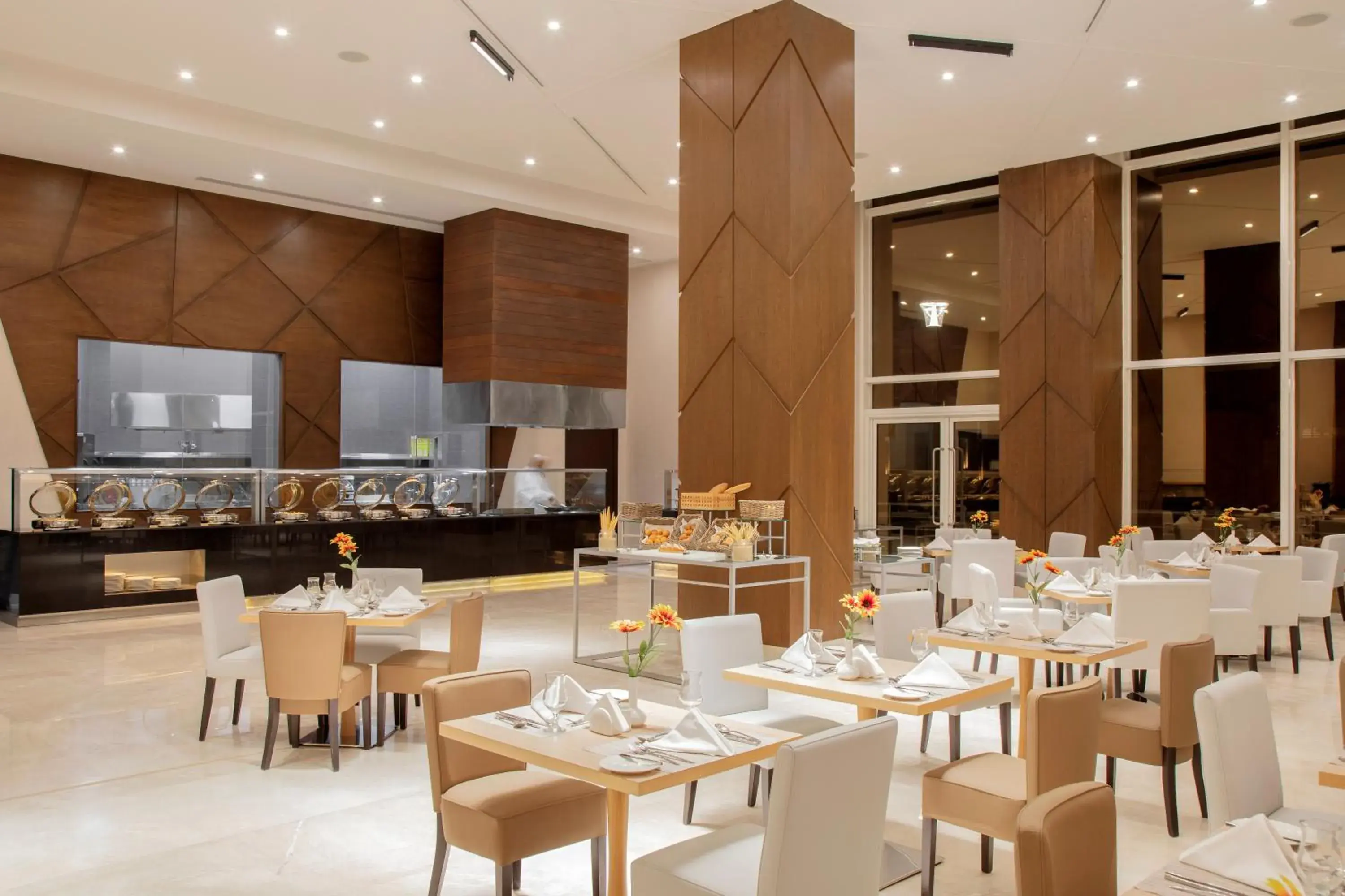 Restaurant/places to eat in Cristal Amaken Hotel Riyadh Restaurant/places to eat in Cristal Amaken Hotel Riyadh