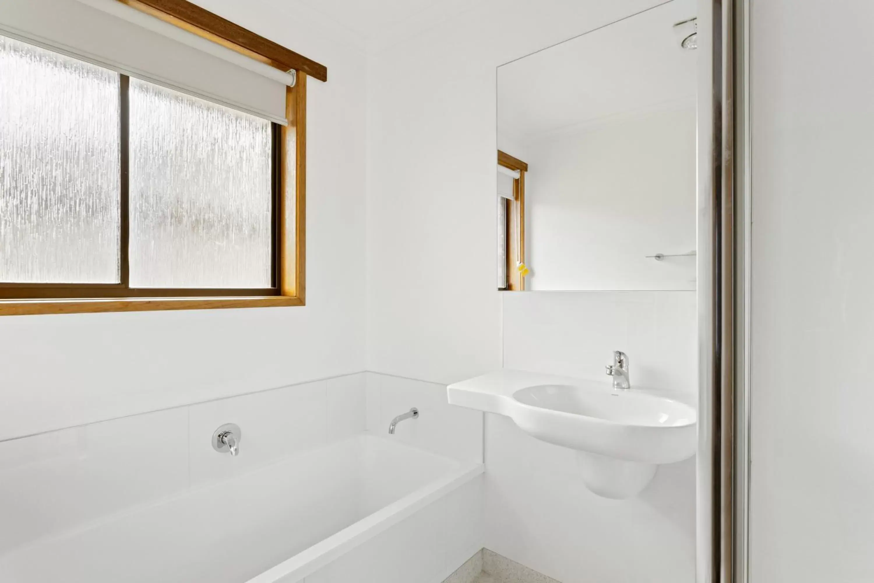 Bathroom in Riverfront Motel & Villas