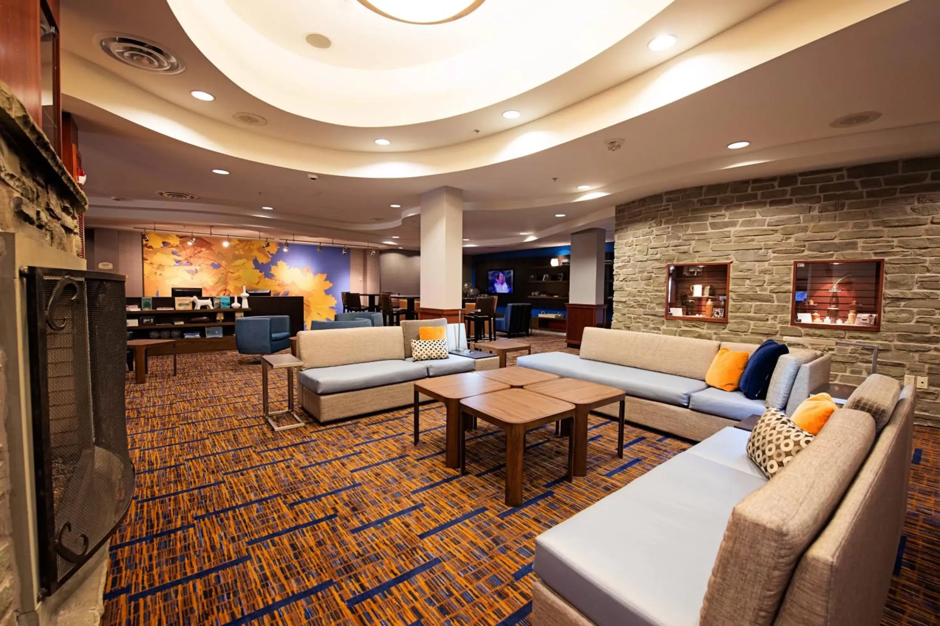 Lobby or reception, Lounge/Bar in Courtyard by Marriott Halifax Downtown