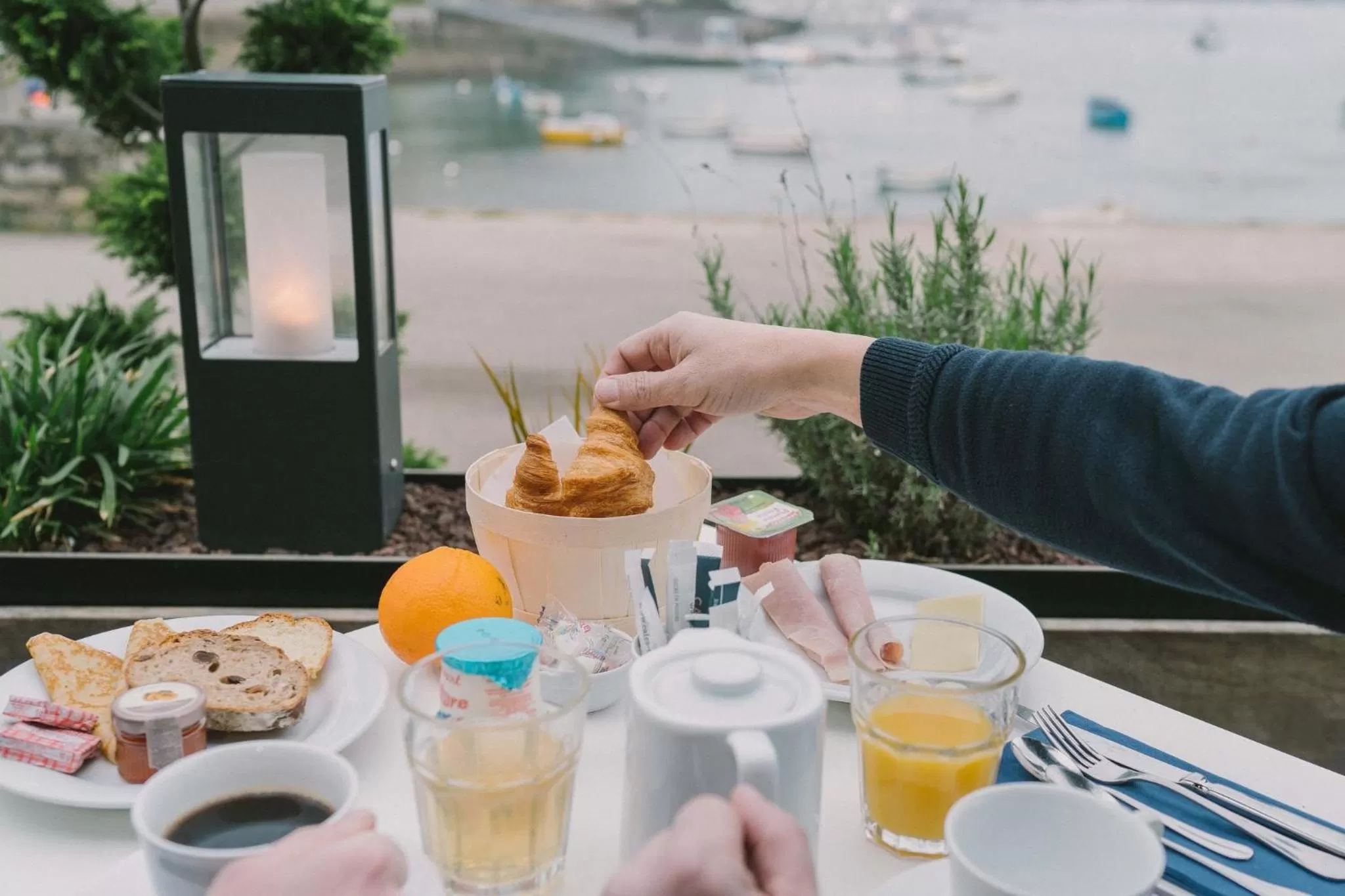 Breakfast in Hotel Du Bac