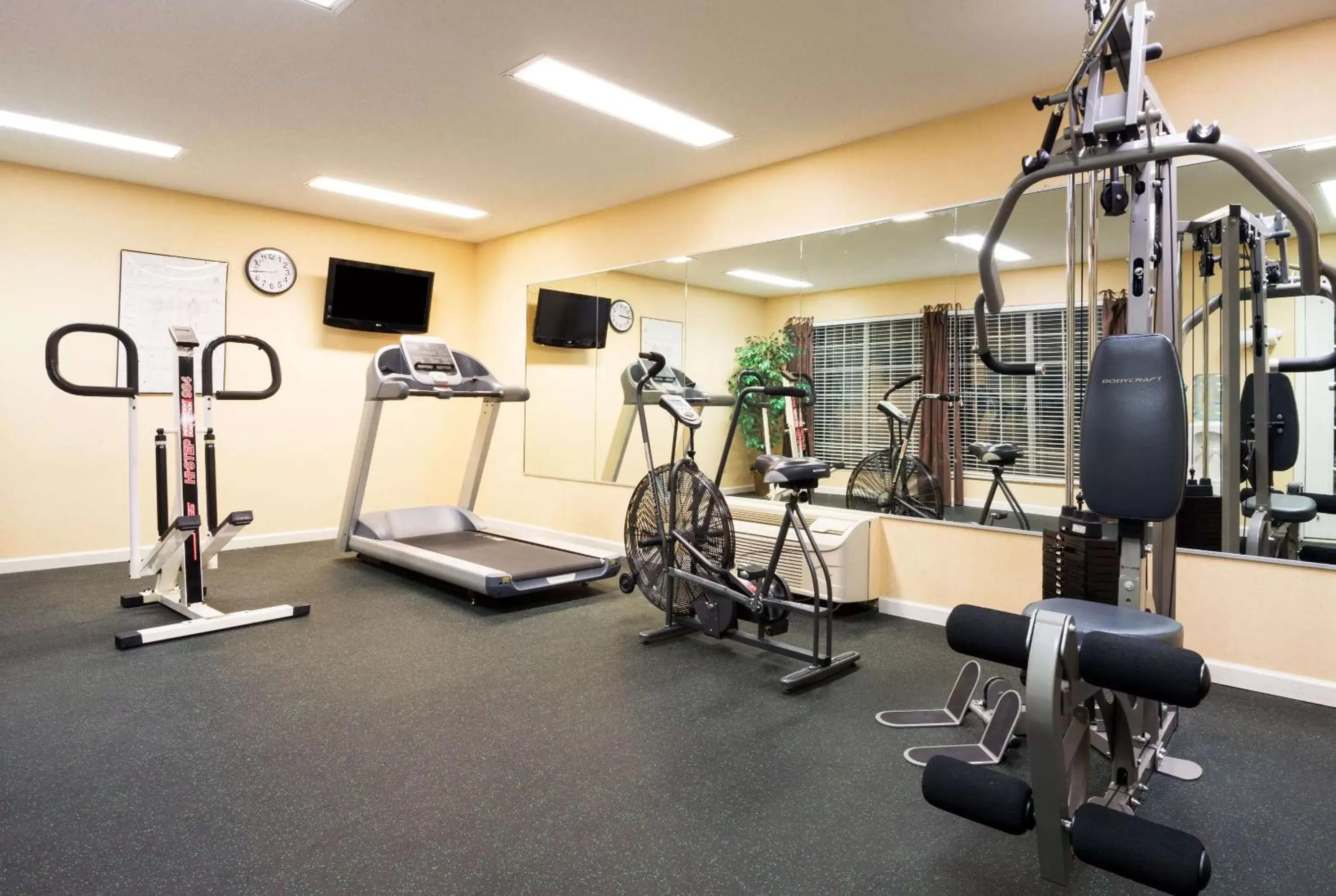 Fitness centre/facilities, Fitness Center/Facilities in Baymont by Wyndham Prattville - Montgomery