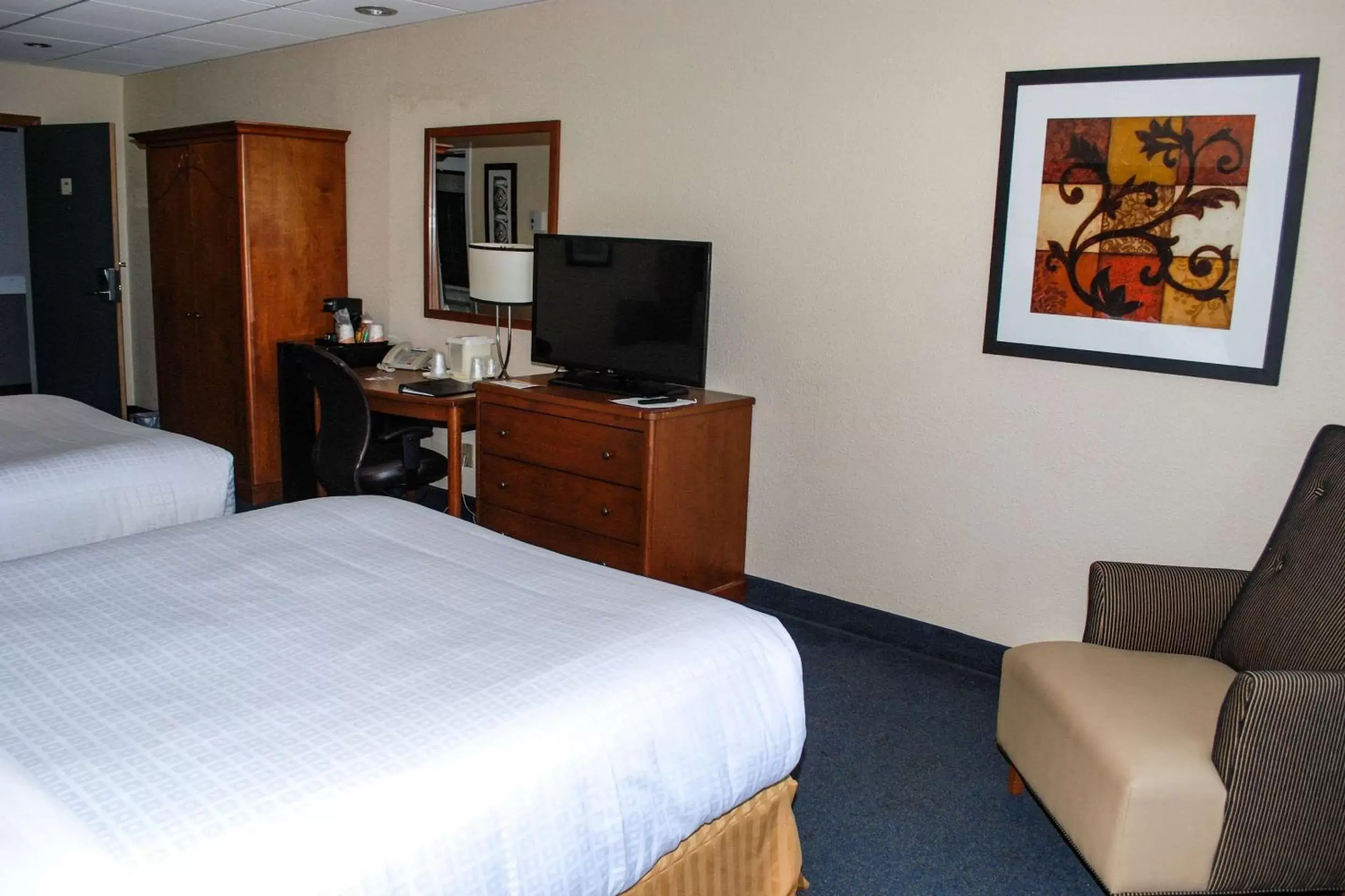 Photo of the whole room, Bed in Rodeway Inn