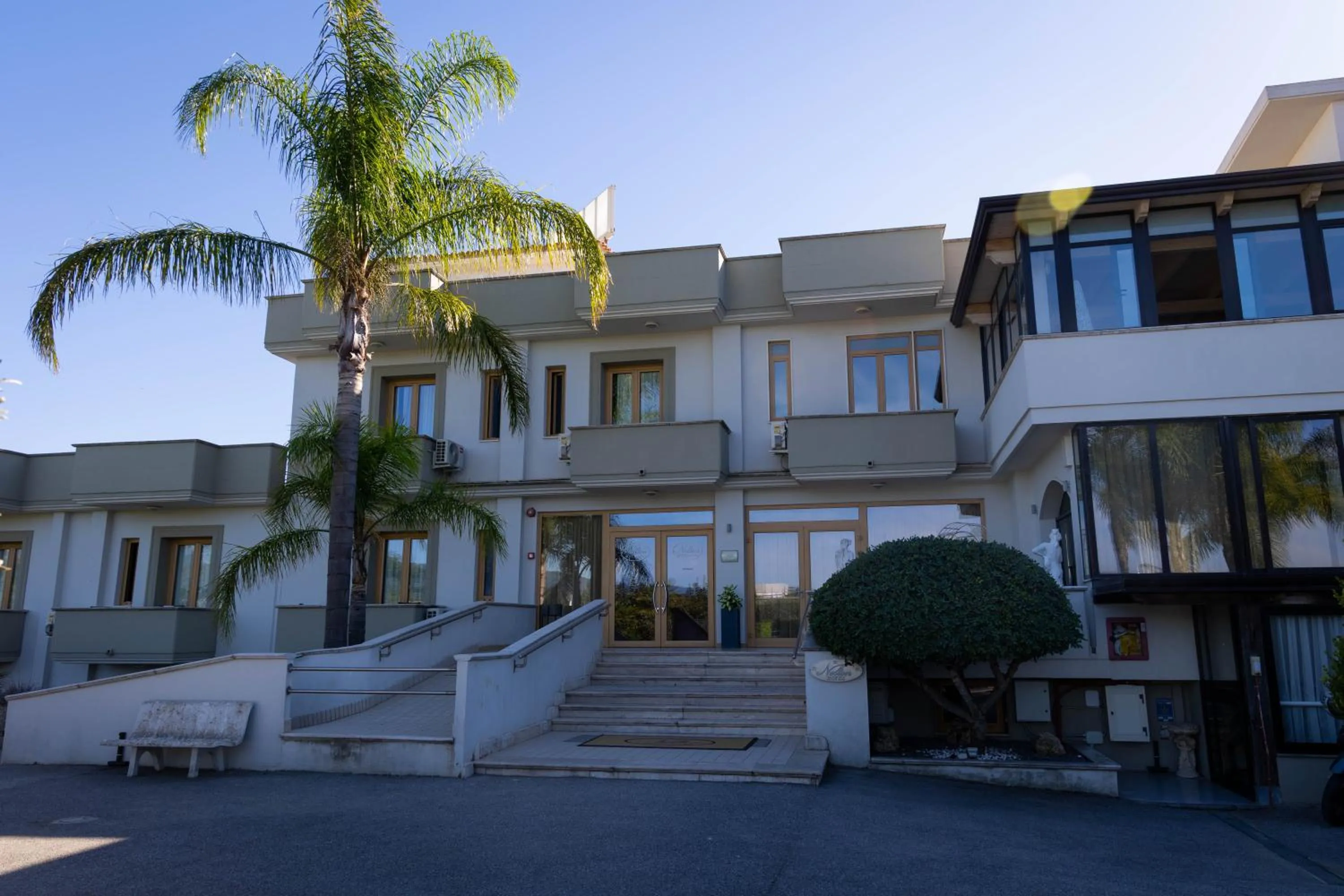 Property building in Hotel Nelton