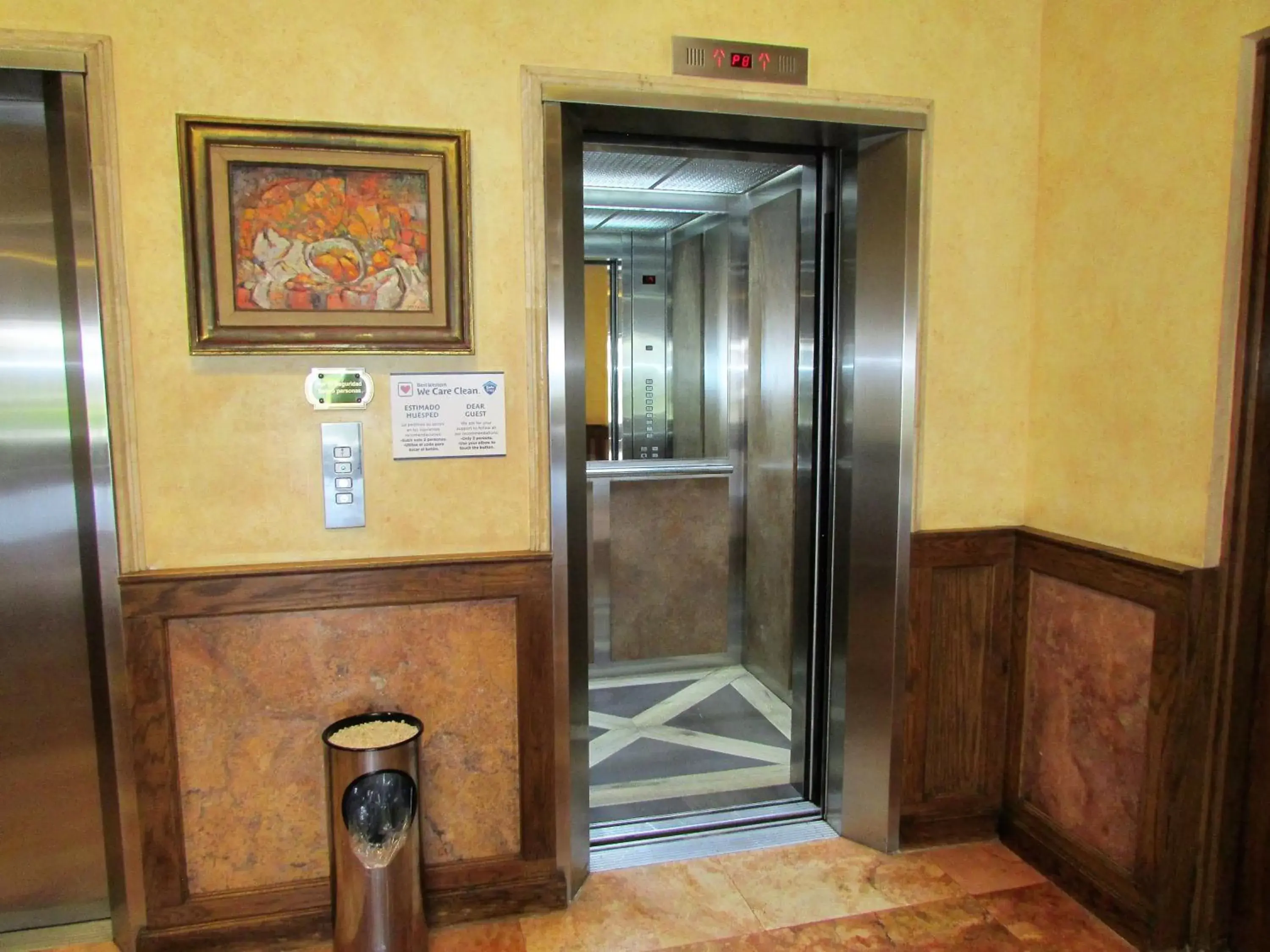 Lobby or reception in Best Western Hotel Posada Del Rio Express