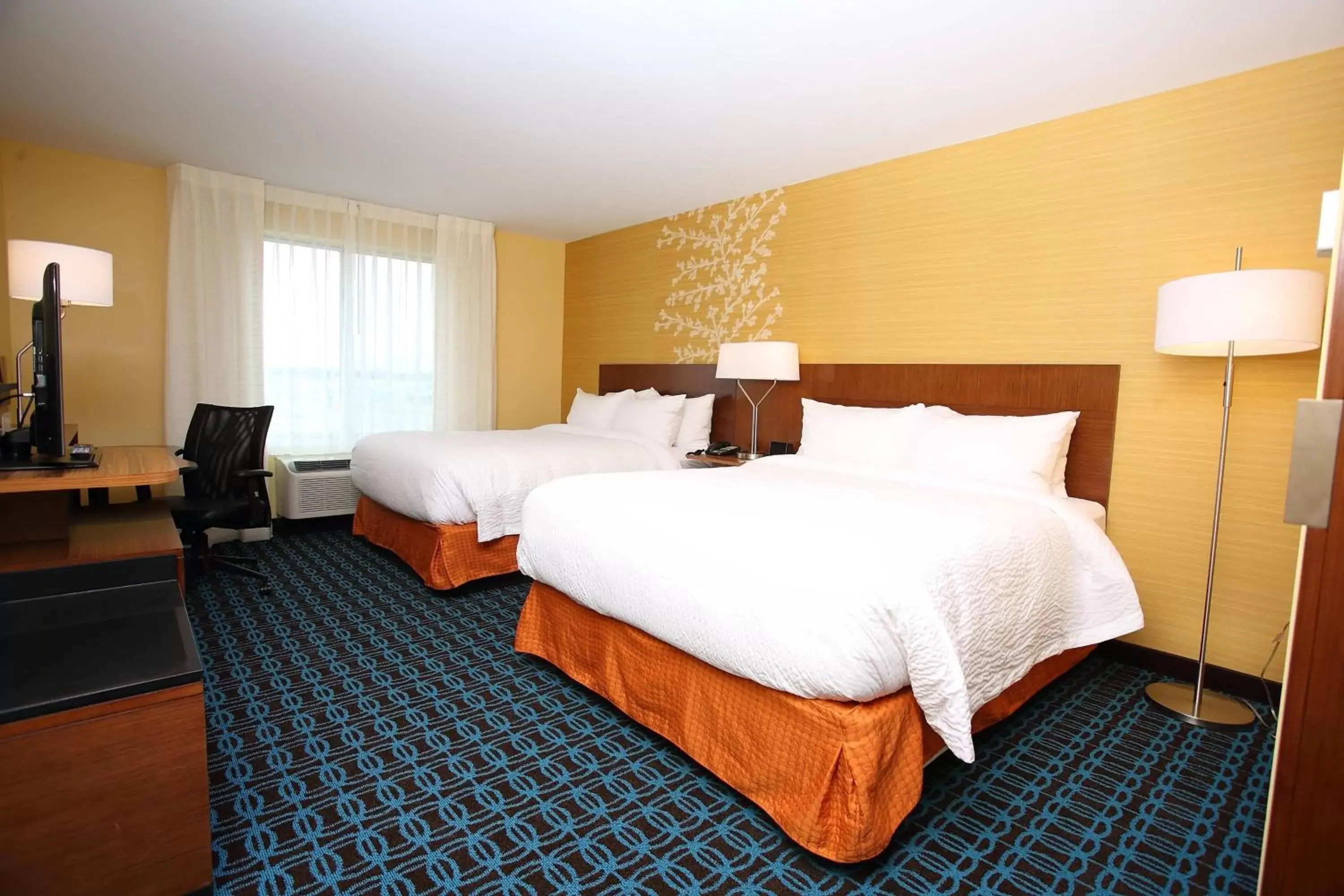 Photo of the whole room, Bed in Fairfield Inn & Suites by Marriott East Grand Forks
