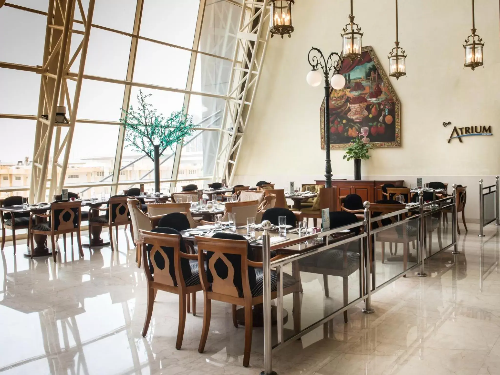 Restaurant/Places to Eat in Grand Millennium Dubai