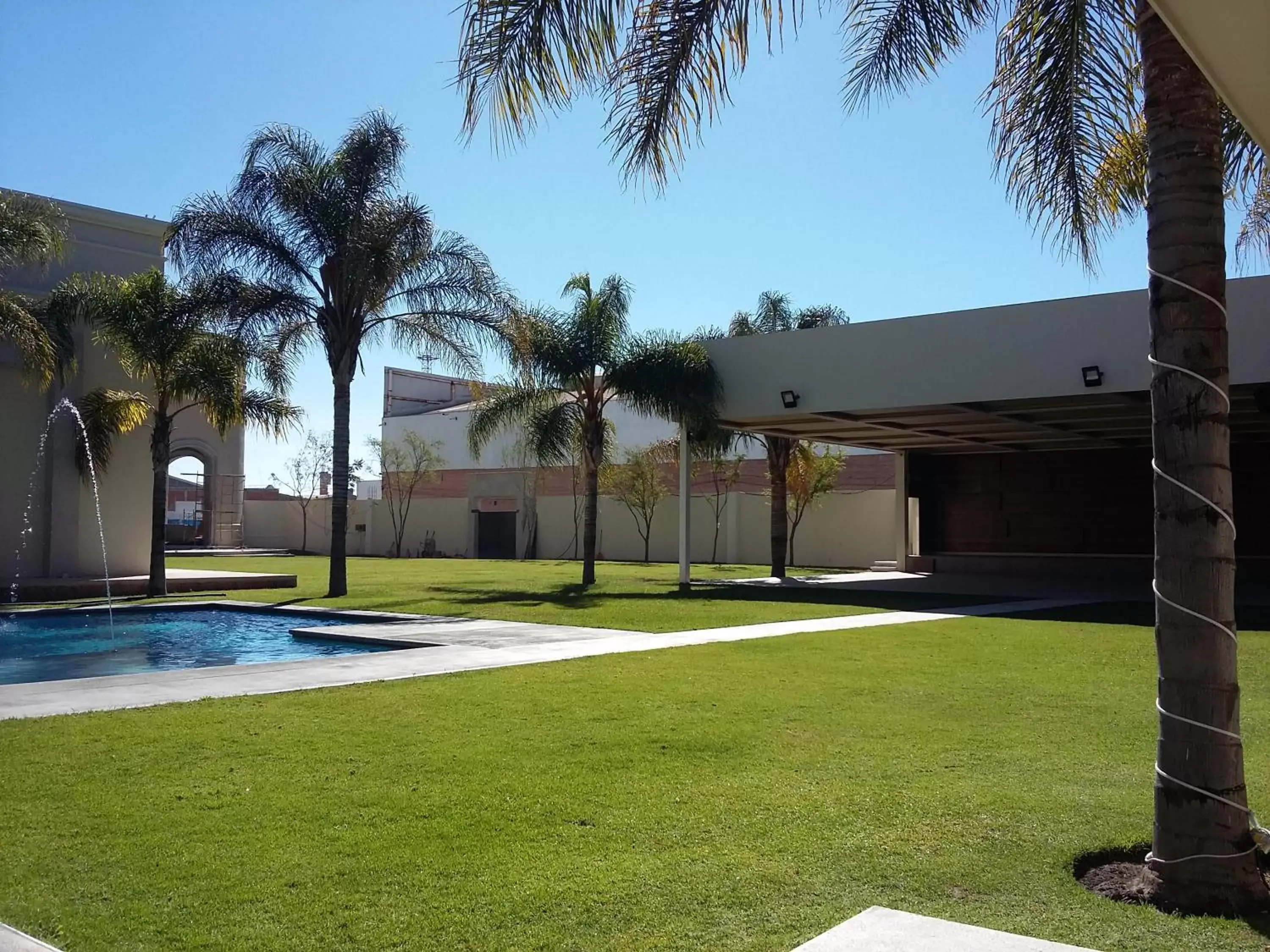 Swimming pool, Property Building in Wyndham Garden Aguascalientes Hotel & Casino
