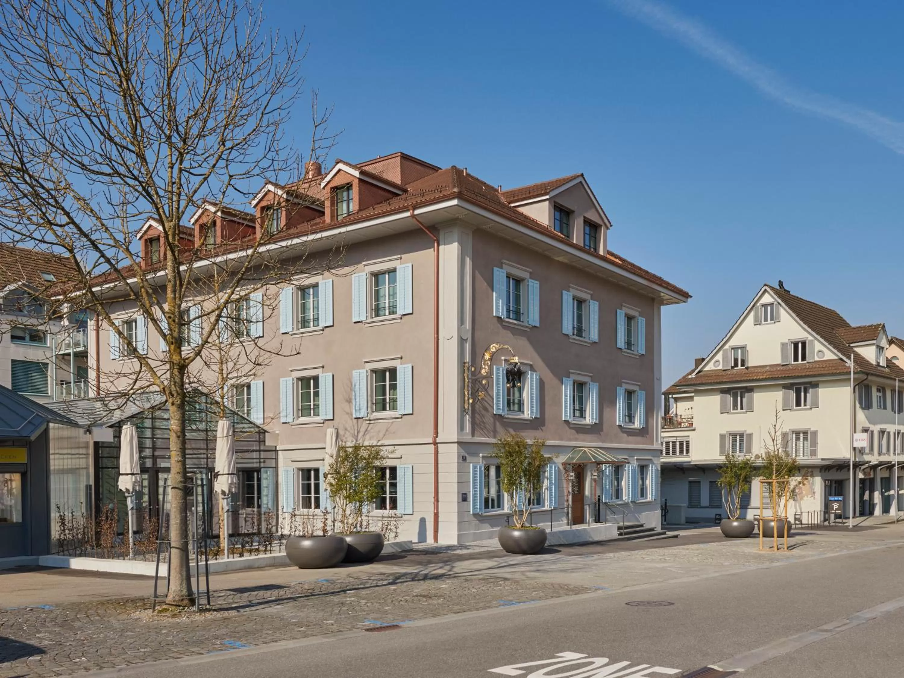 Property building in CASPAR Swiss Quality Hotel