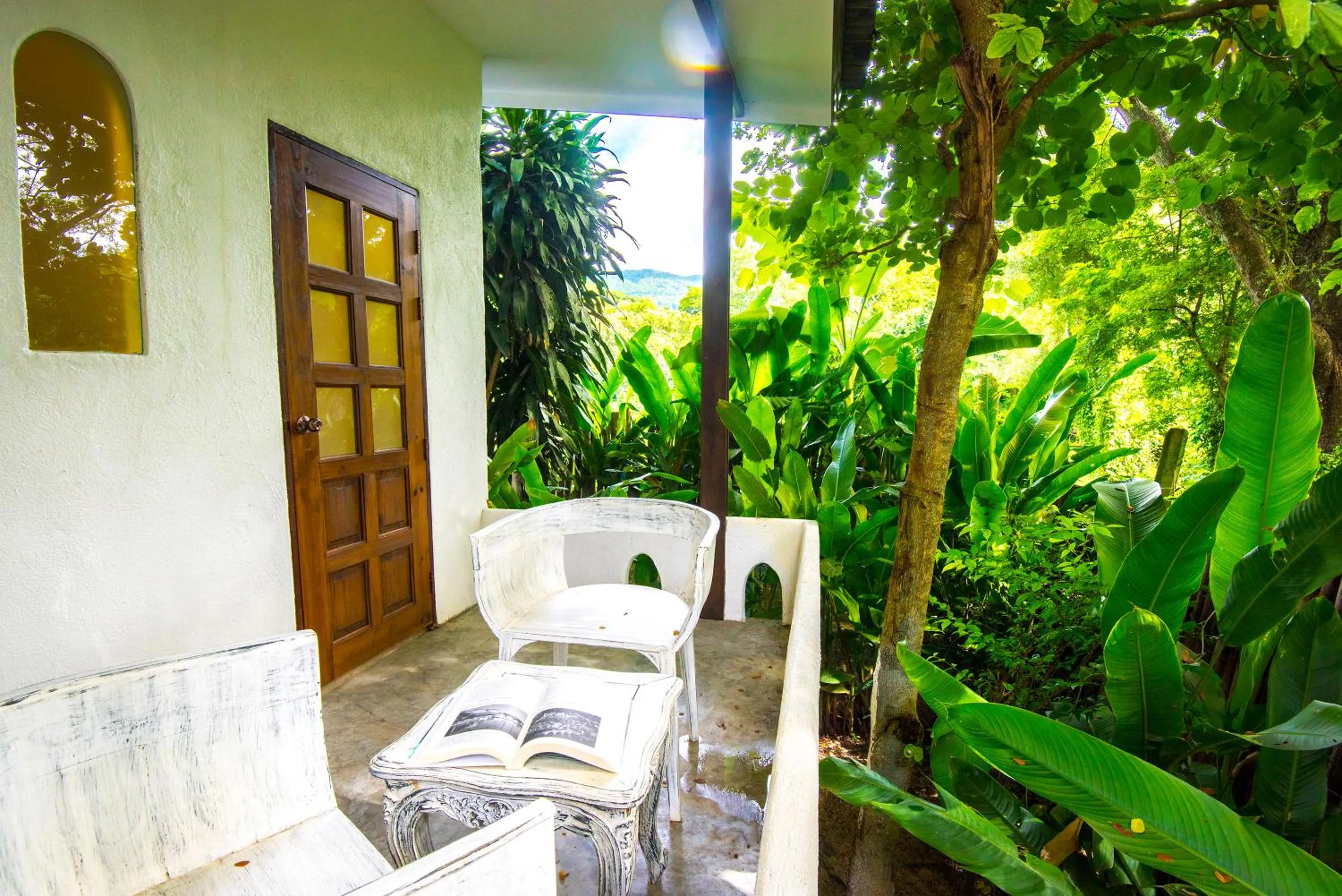 E-Outfitting Doikham Resort