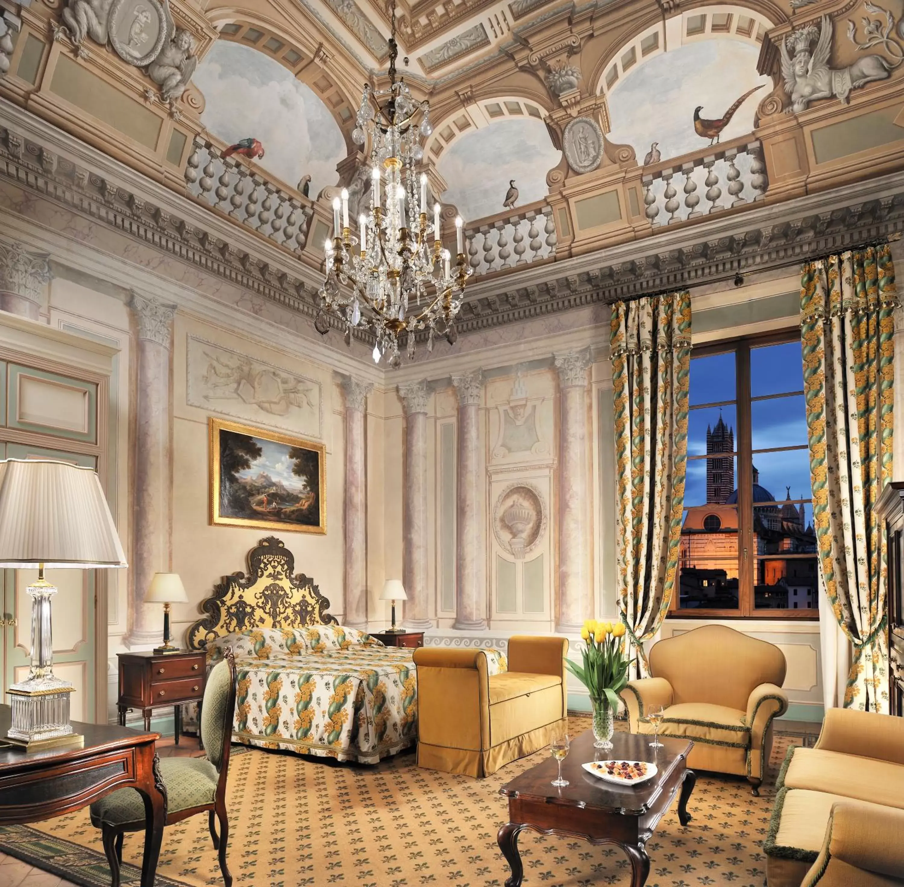 Photo of the whole room, Seating Area in Grand Hotel Continental Siena - Starhotels Collezione