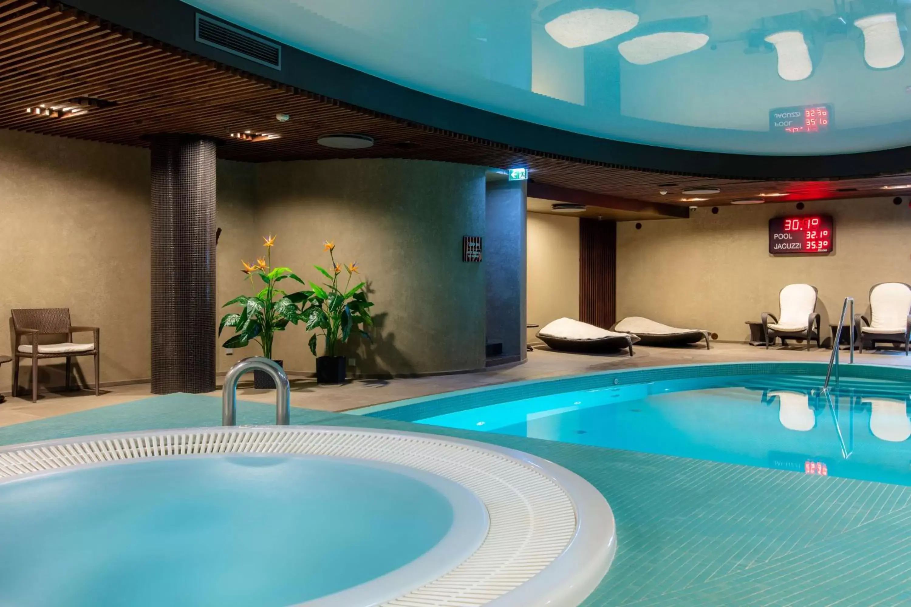 Hot Tub, Swimming Pool in Palace Hotel Tallinn, a member of Radisson Individuals