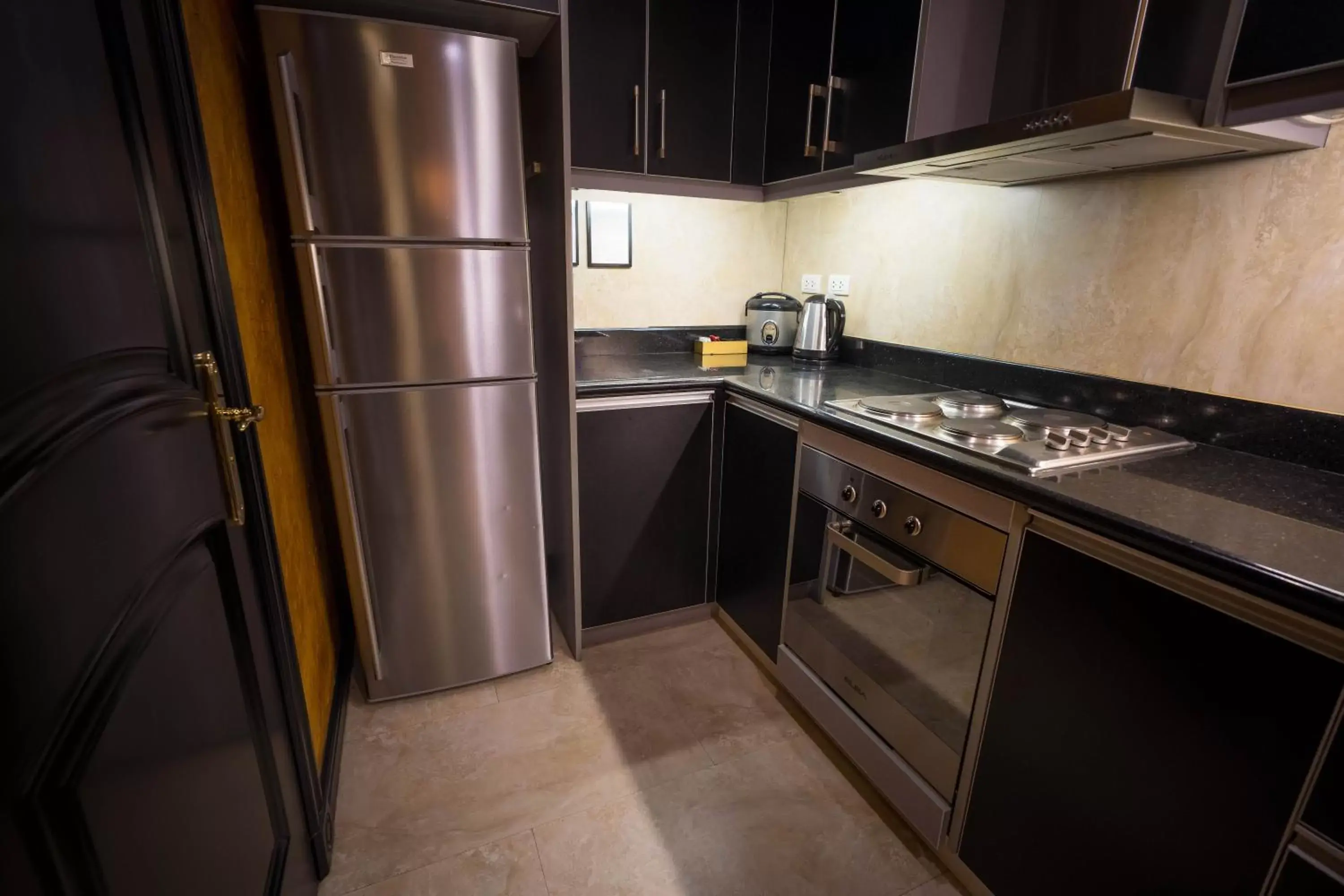 kitchen, Kitchen/Kitchenette in Fields Plaza Condo