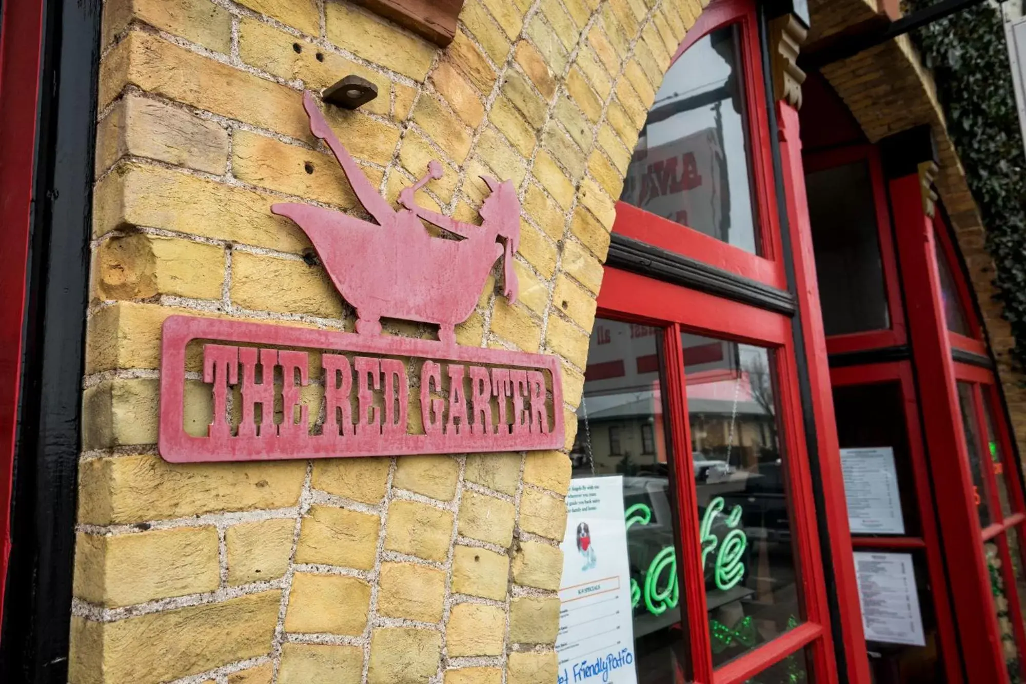 Facade/entrance, Property Logo/Sign in Red Garter Inn