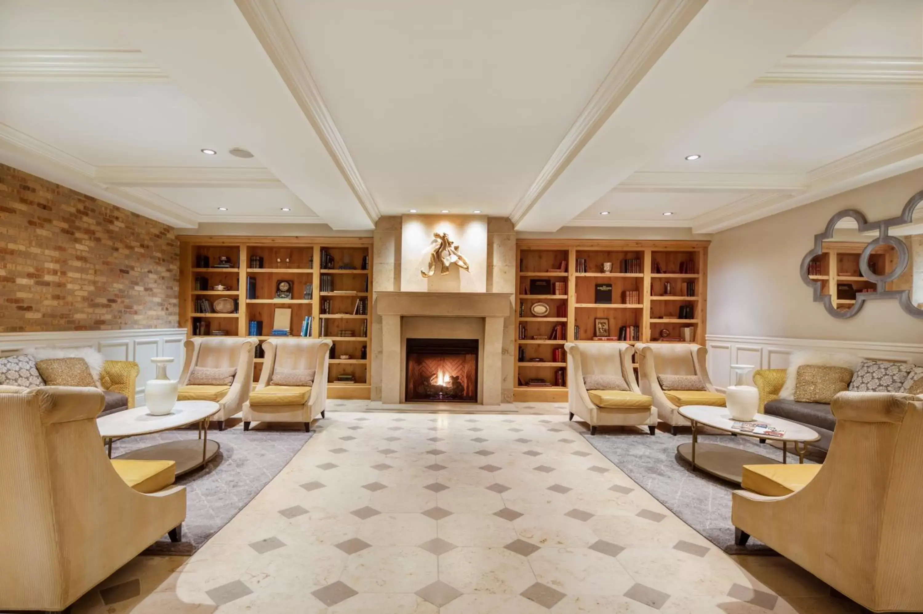 Lobby or reception in Hotel Ballard Lobby or reception in Hotel Ballard