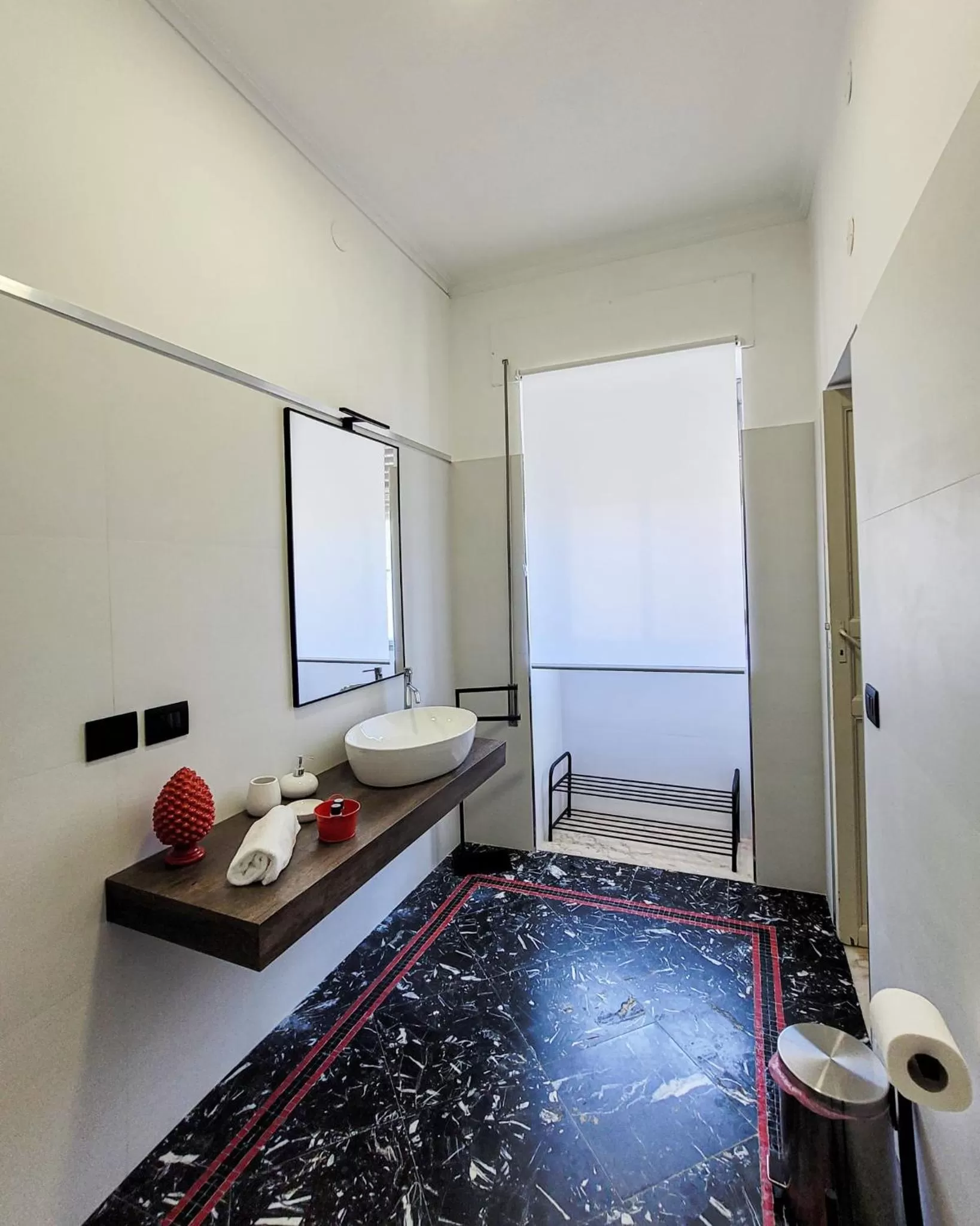 Bathroom, Bed in Residenza Donnafugata B&B