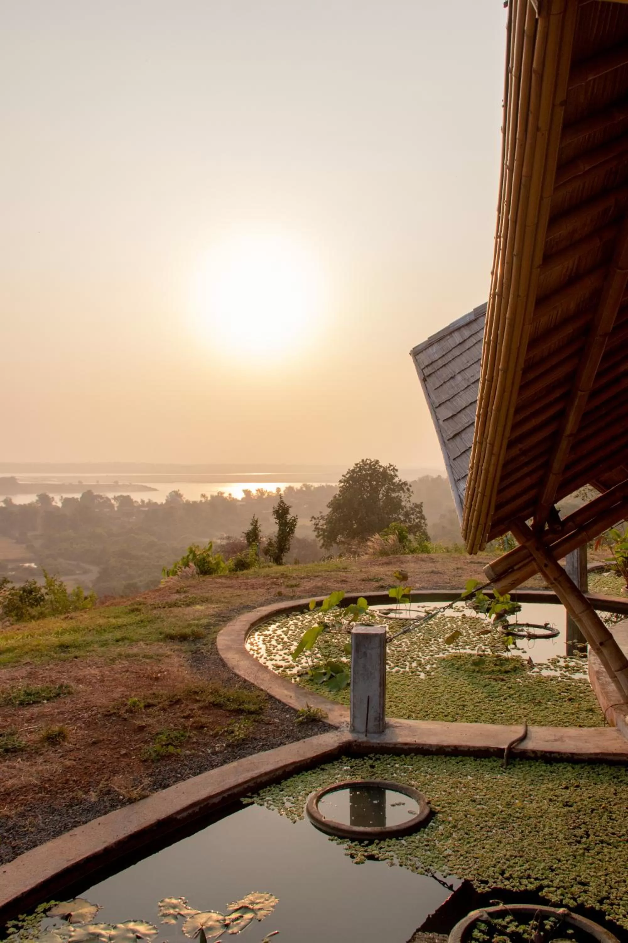 Hanchey Bamboo Resort