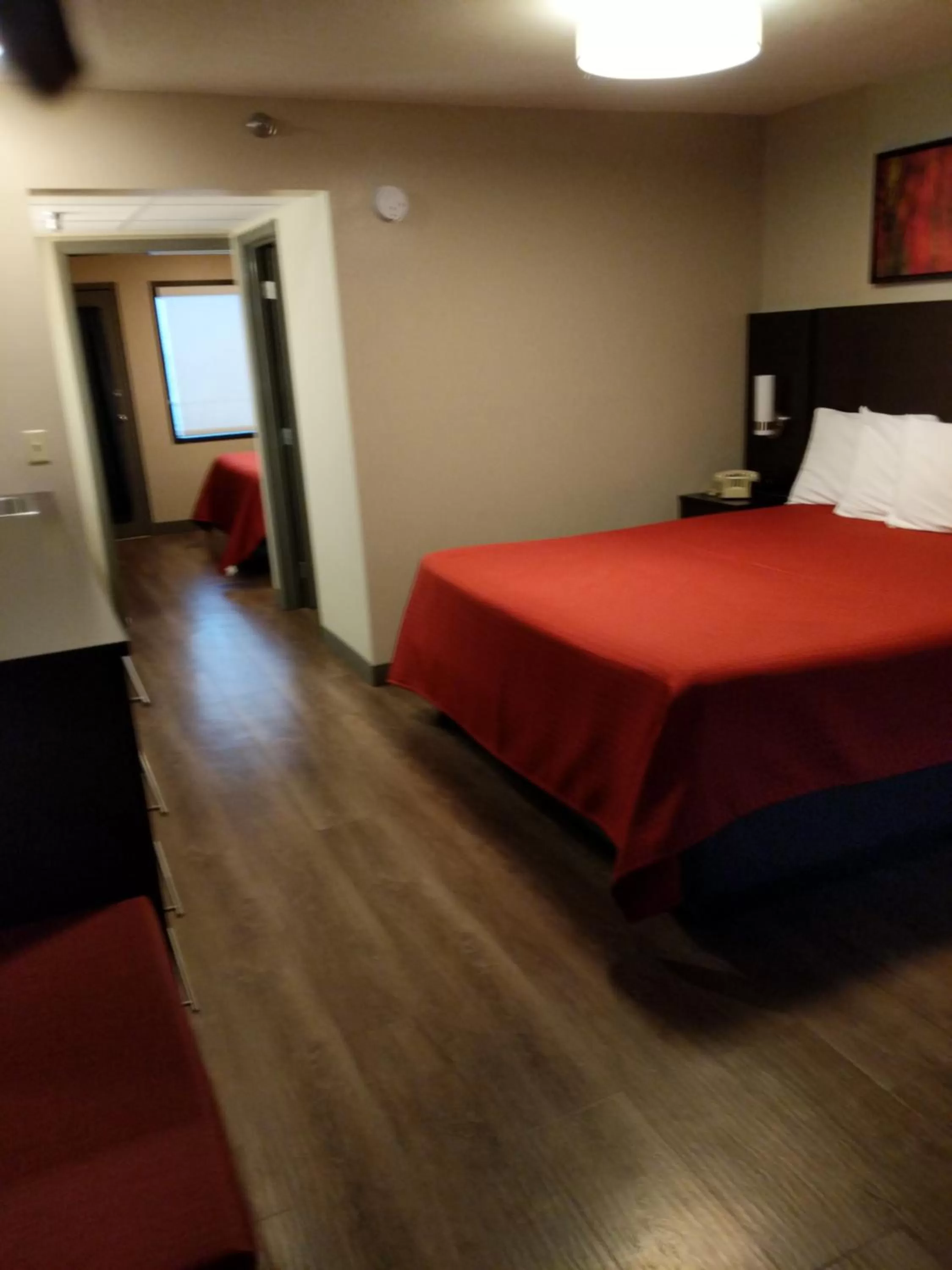 Living room, Bed in Riverside Tower