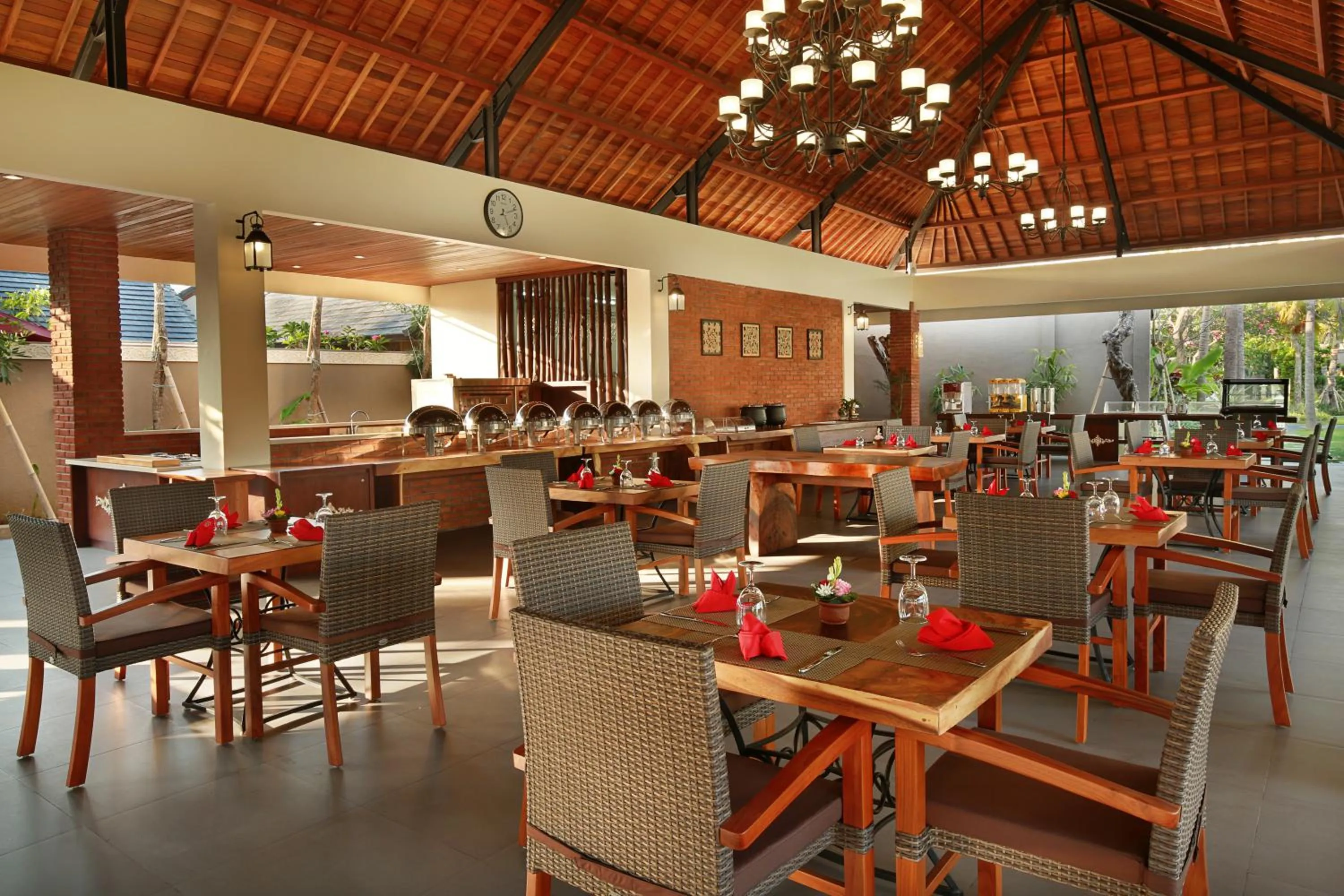 Restaurant/places to eat in Lumbini Luxury Villas and Spa