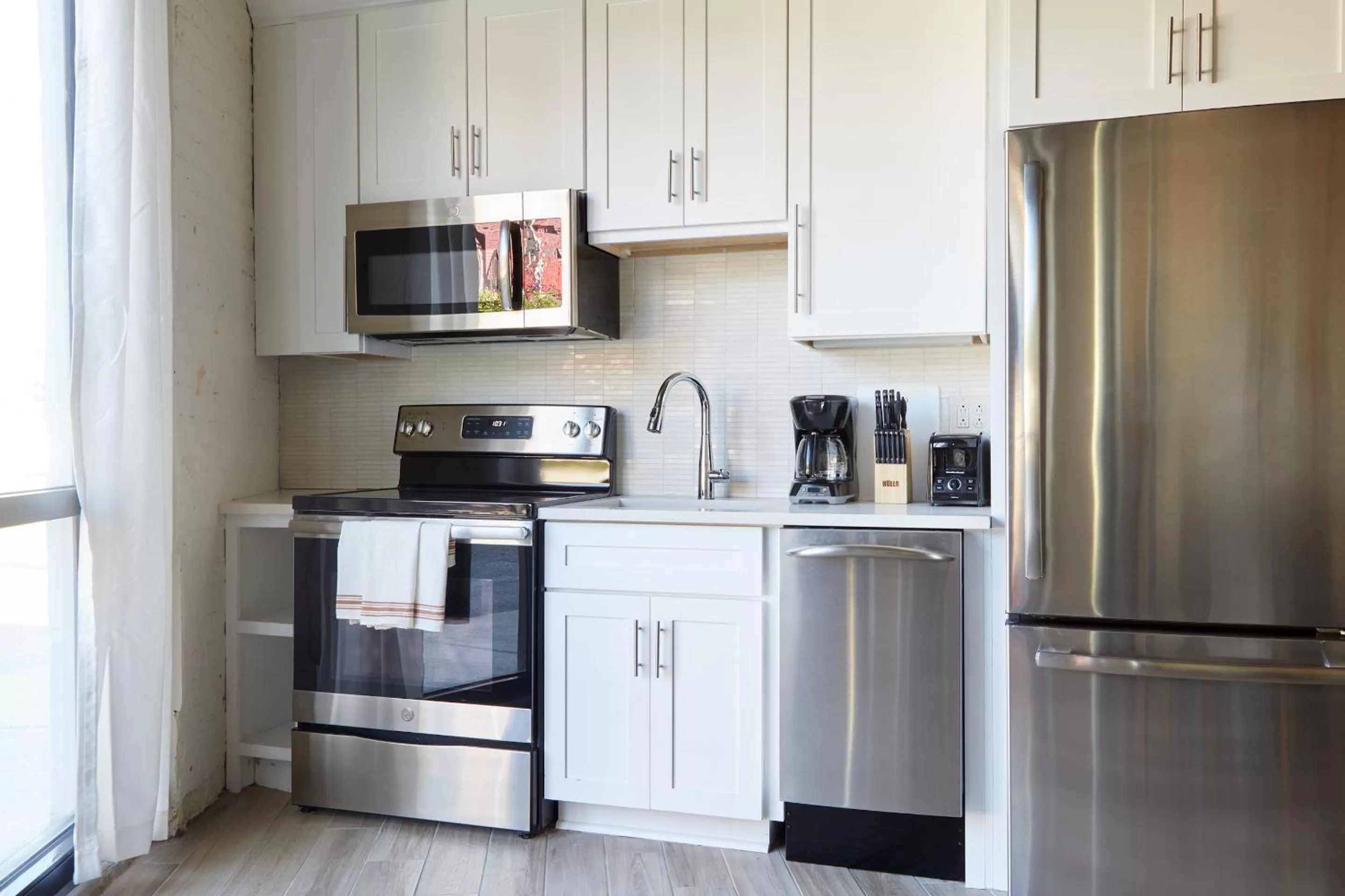 Kitchen/Kitchenette in Sonder The Esplanade