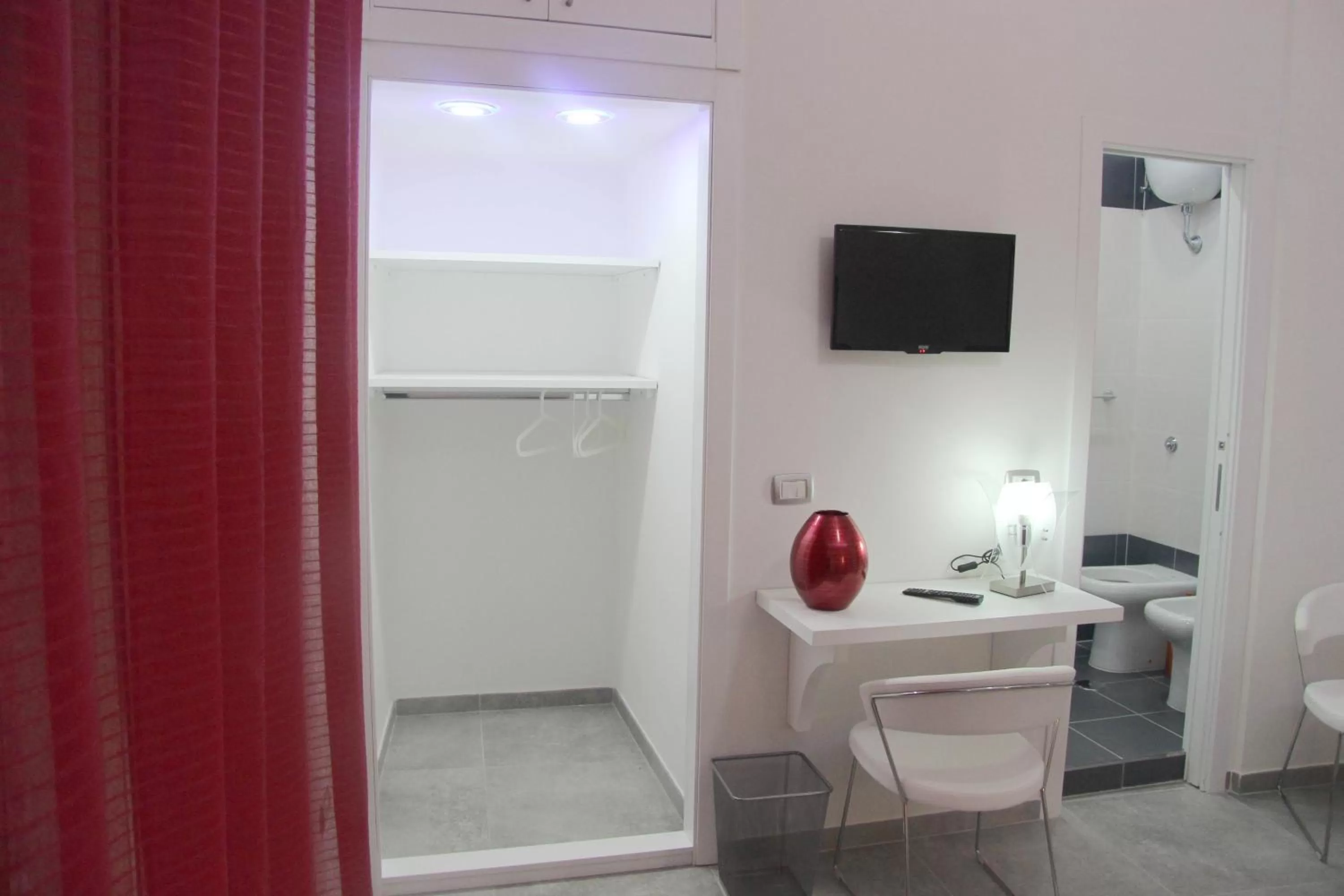 Decorative detail, TV/Entertainment Center in Stella Diana