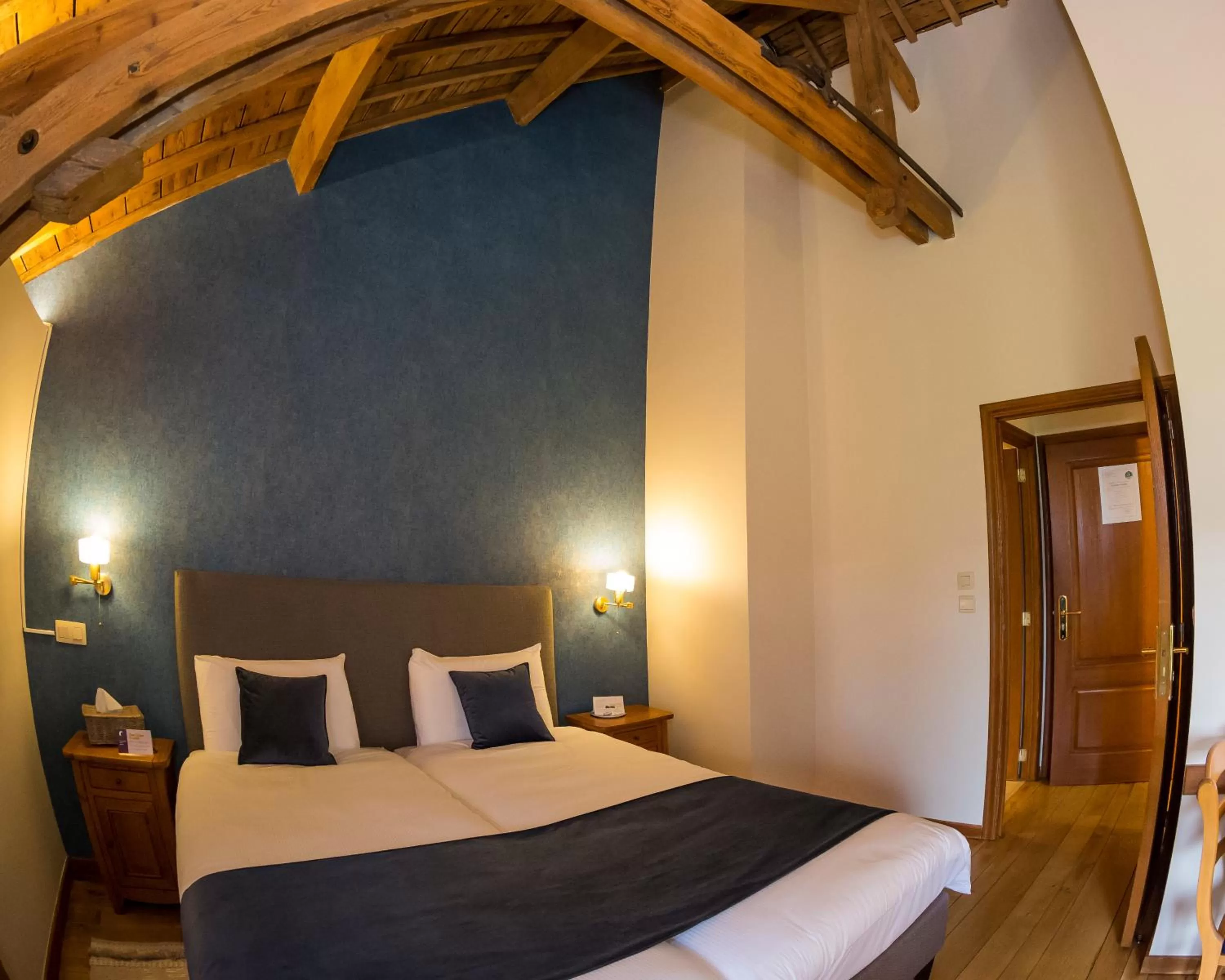 Photo of the whole room, Bed in B&B Ferme Château de Laneffe