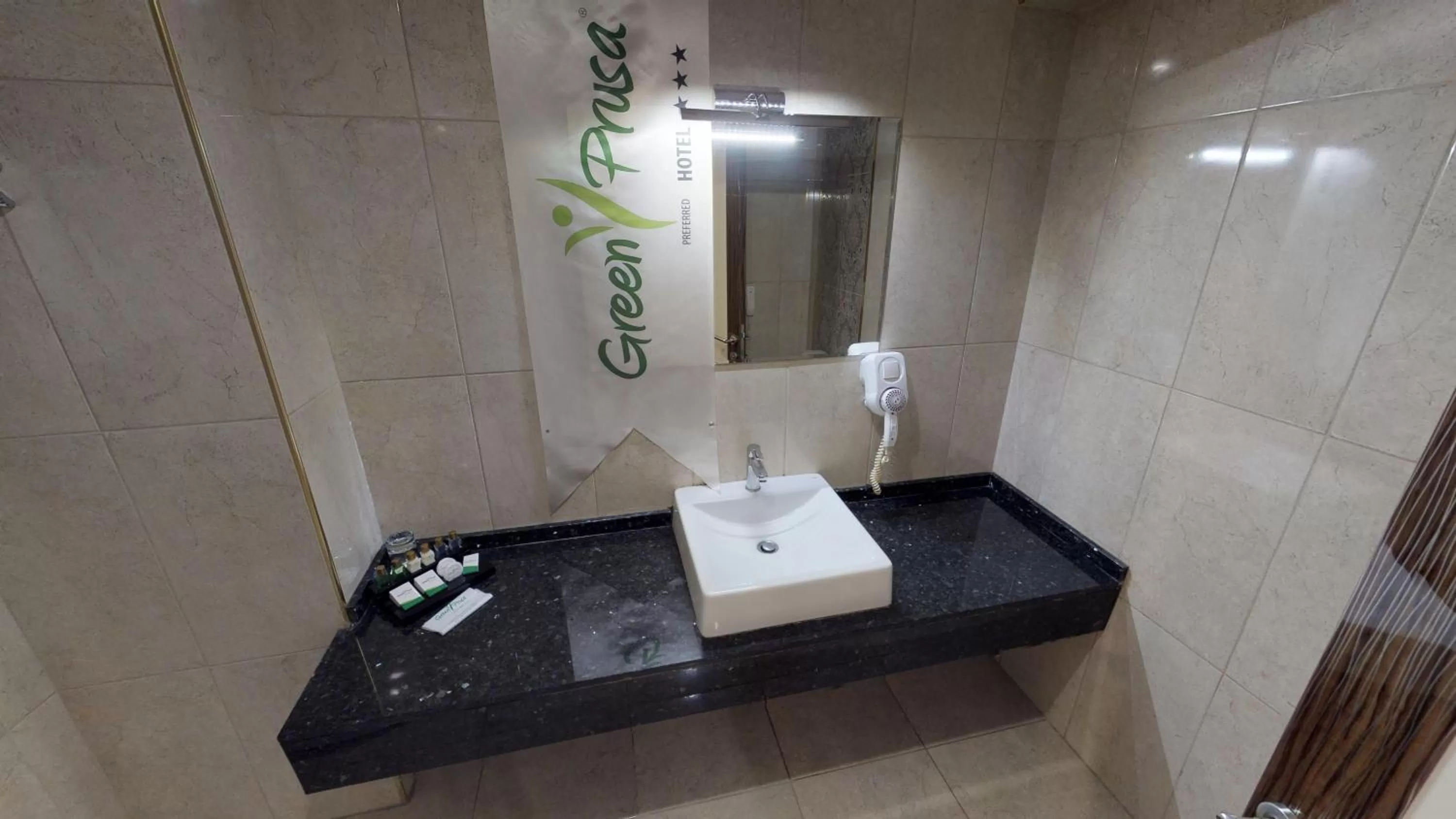 Bathroom in Green Prusa Hotel