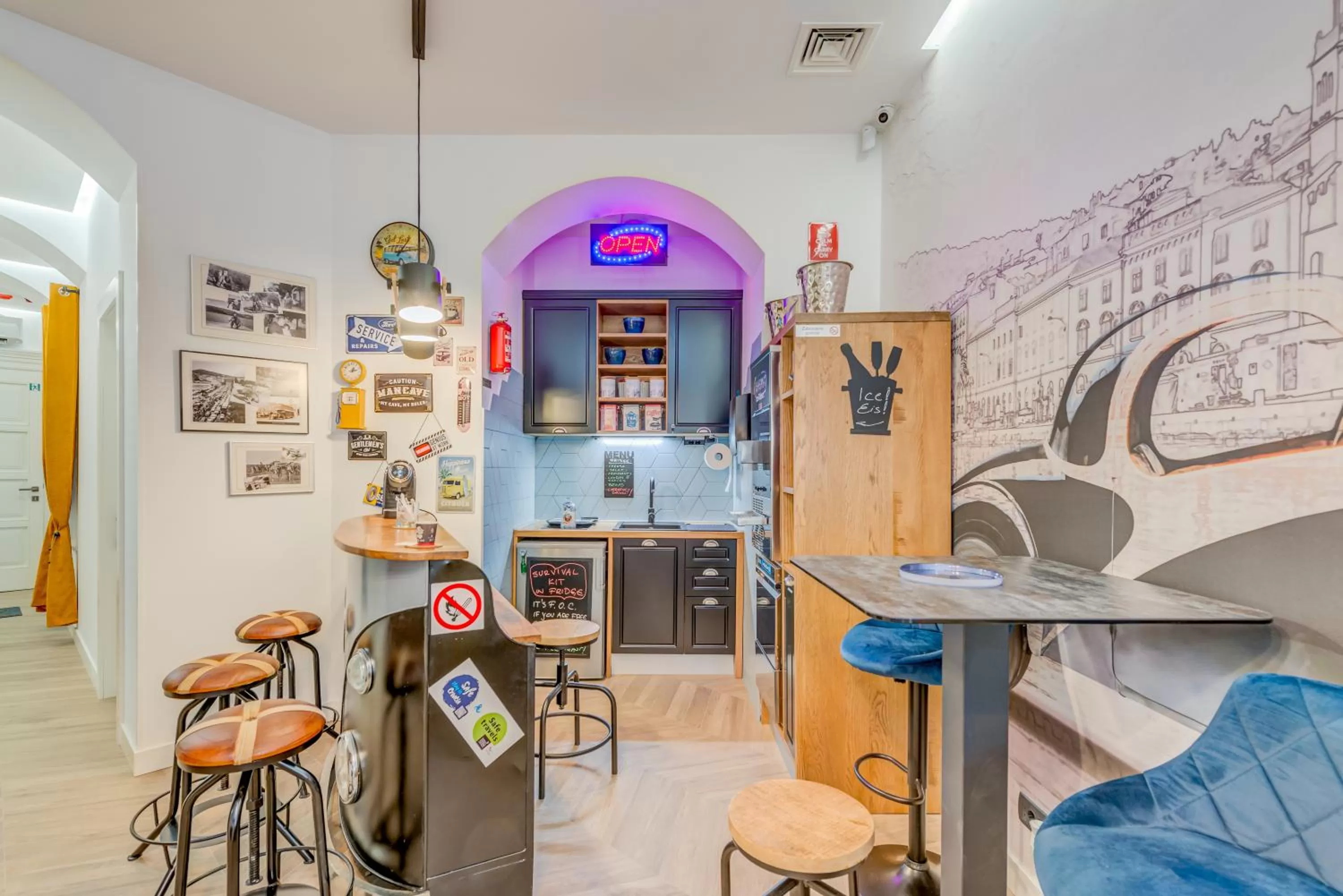Communal kitchen in Casa Costabella