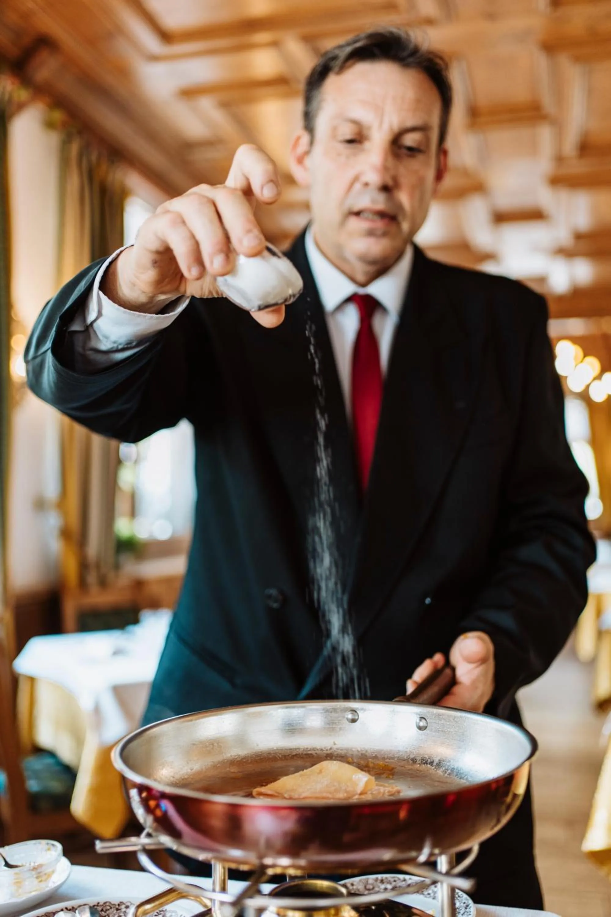 Restaurant/places to eat in Franceschi Park Hotel