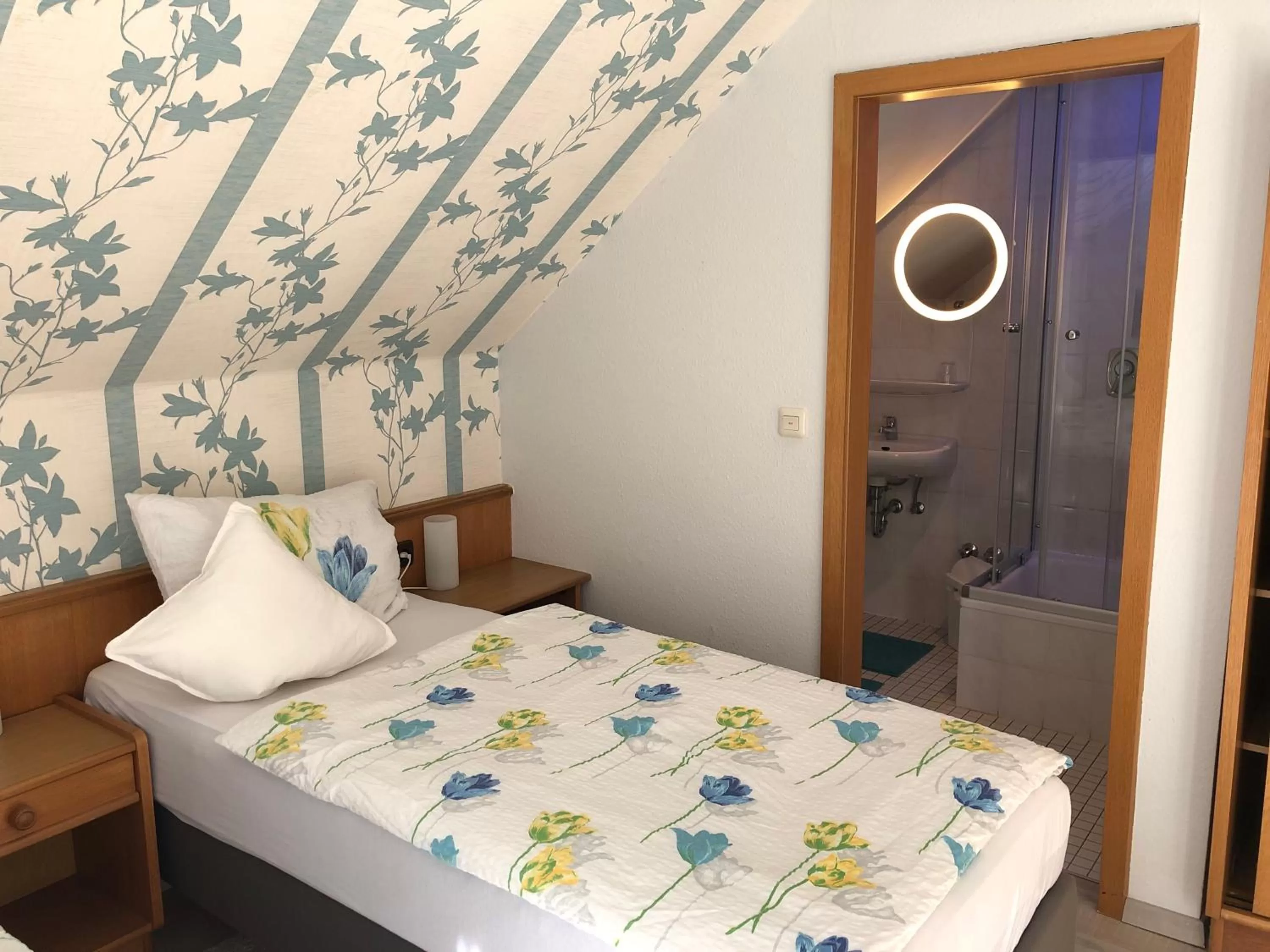 Photo of the whole room, Bed in Hotel Elfenberg