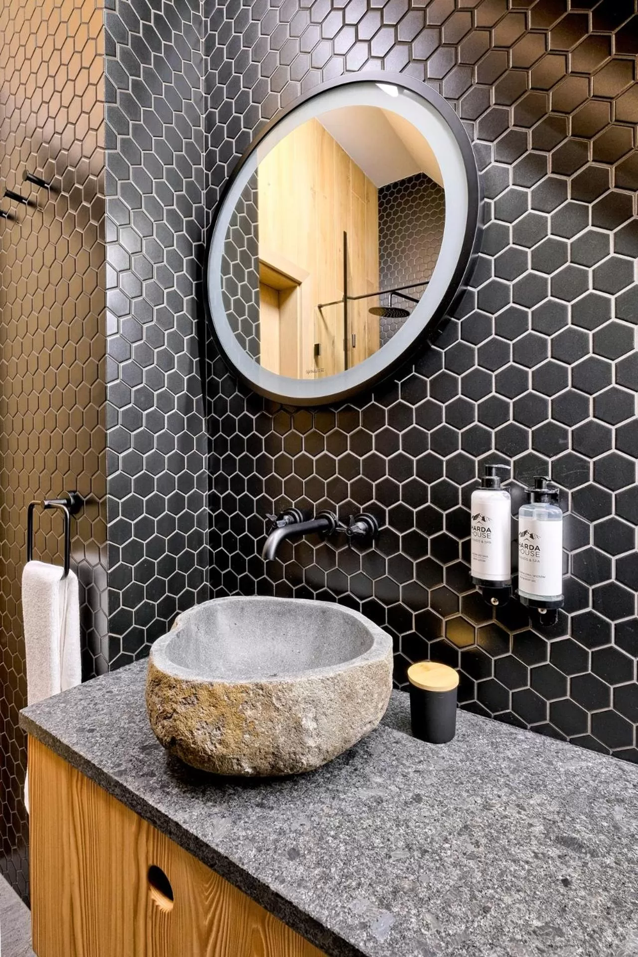 Bathroom in Harda House Friends & Spa