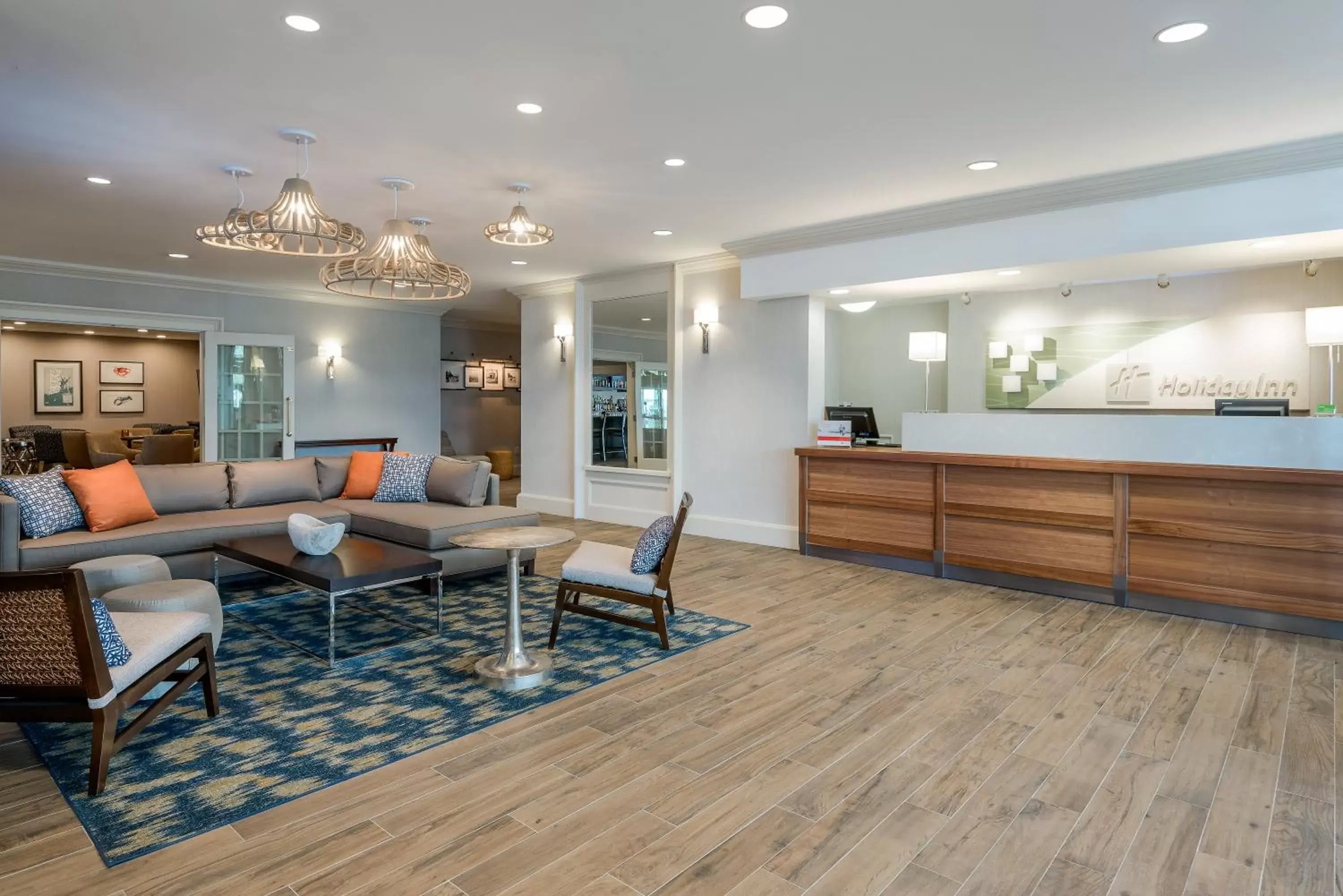 Property building, Lobby/Reception in Holiday Inn South Kingstown-Newport Area, an IHG Hotel