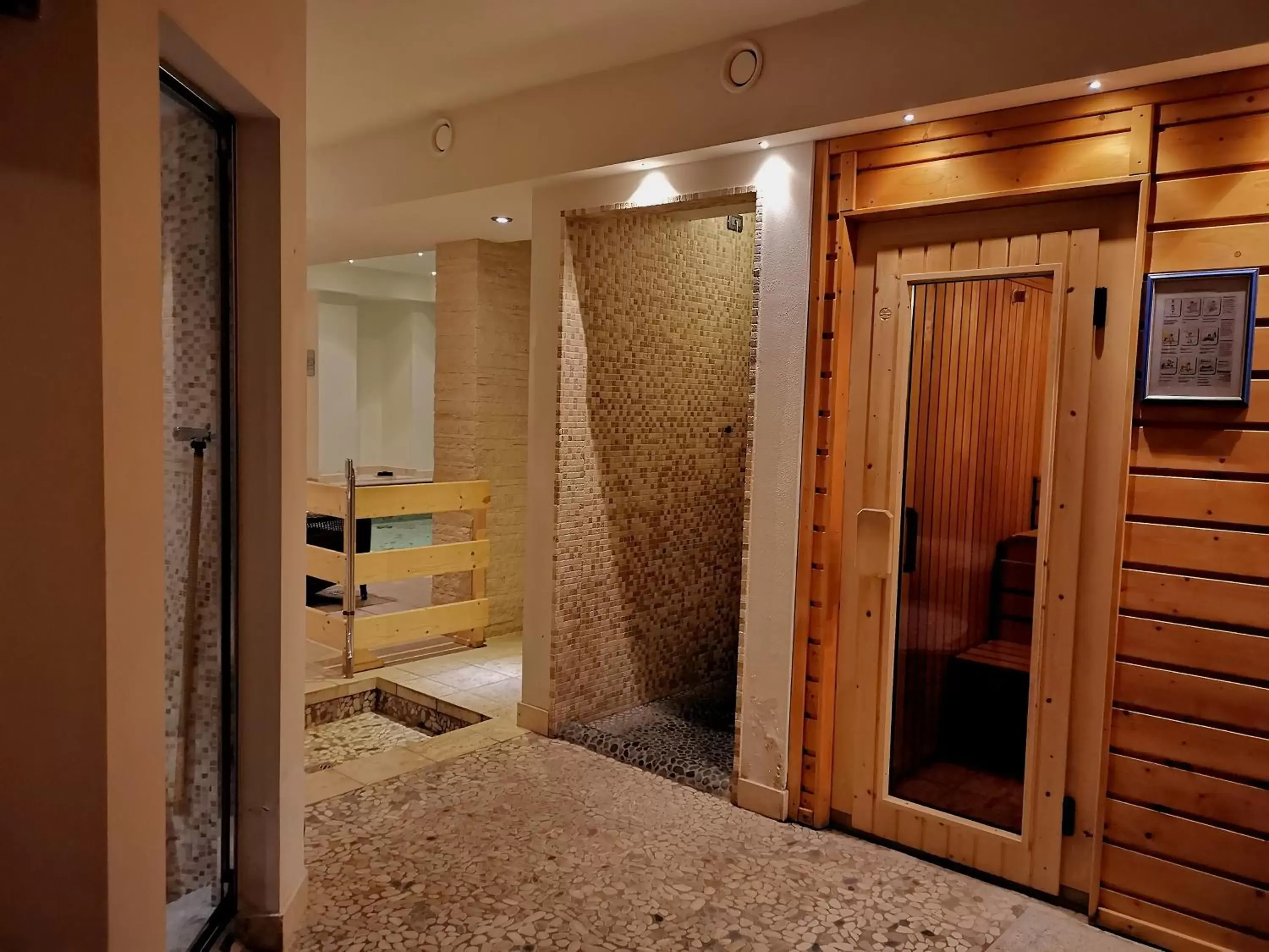 Sauna, Bathroom in Hotel Relais Vecchio Maso