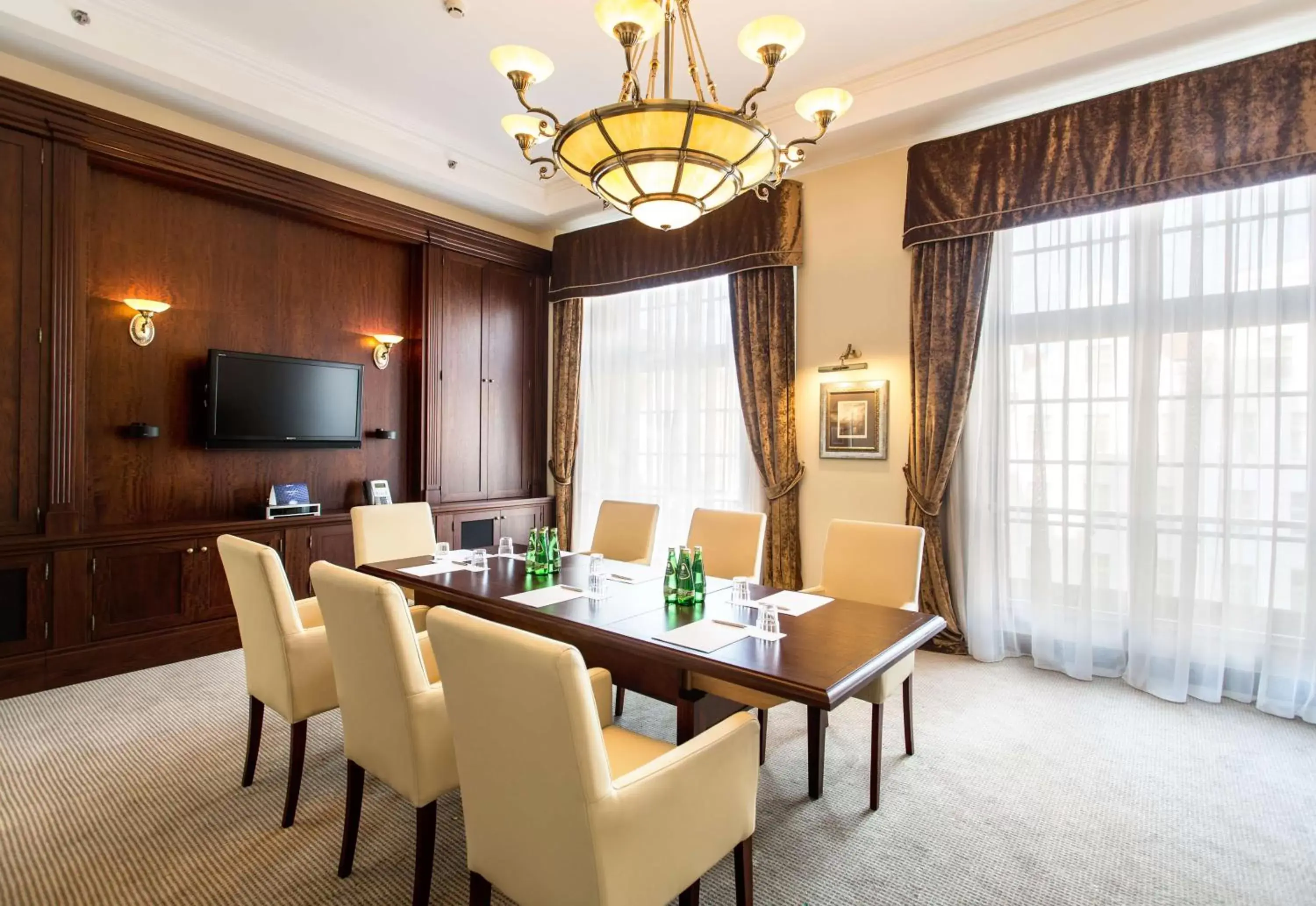 On site, Dining Area in Radisson Blu Hotel, Gdańsk