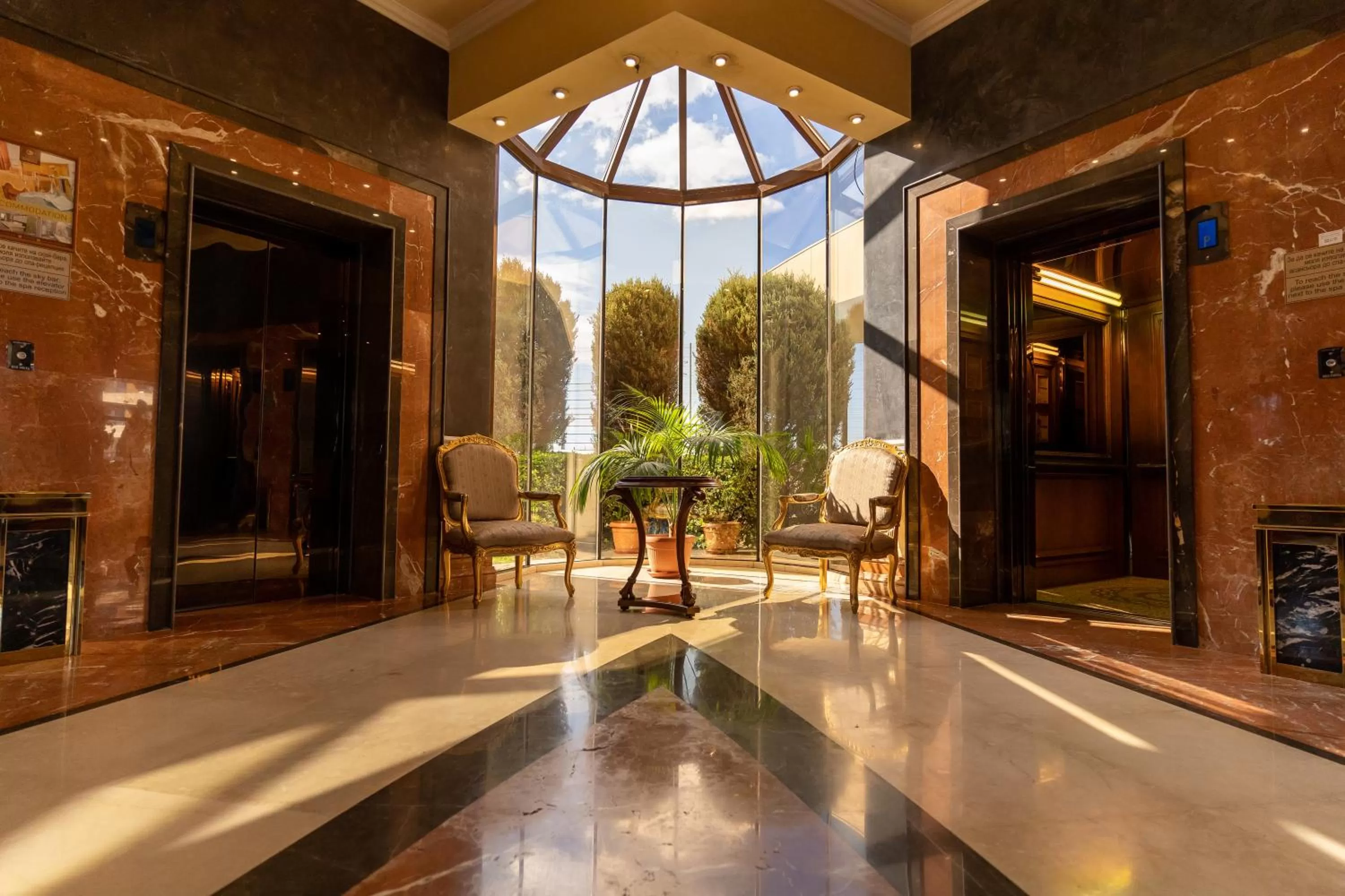 Lobby or reception in Grand Hotel Pomorie - Medical spa